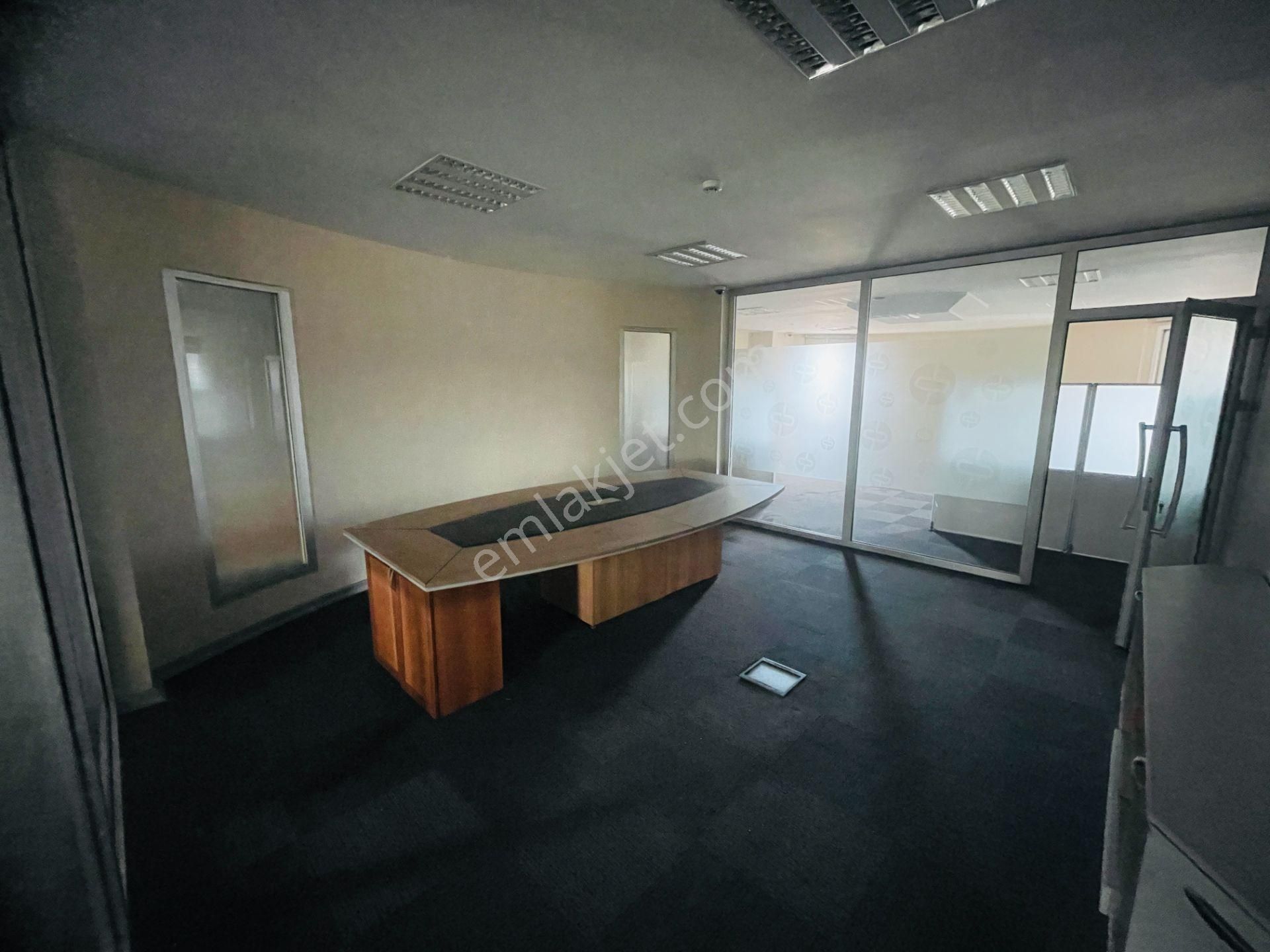 Bostancı Metro Da Tabela Değeri Yüksek Kiralık 400 M2 Ofis Katı - Görsel 29