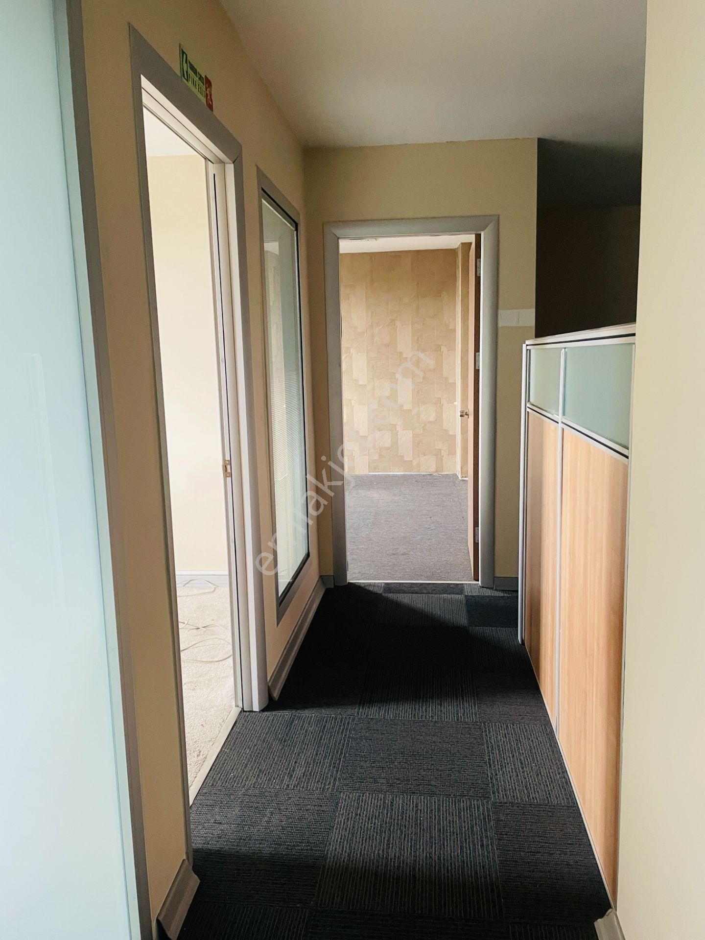 Bostancı Metro Da Tabela Değeri Yüksek Kiralık 400 M2 Ofis Katı - Görsel 24