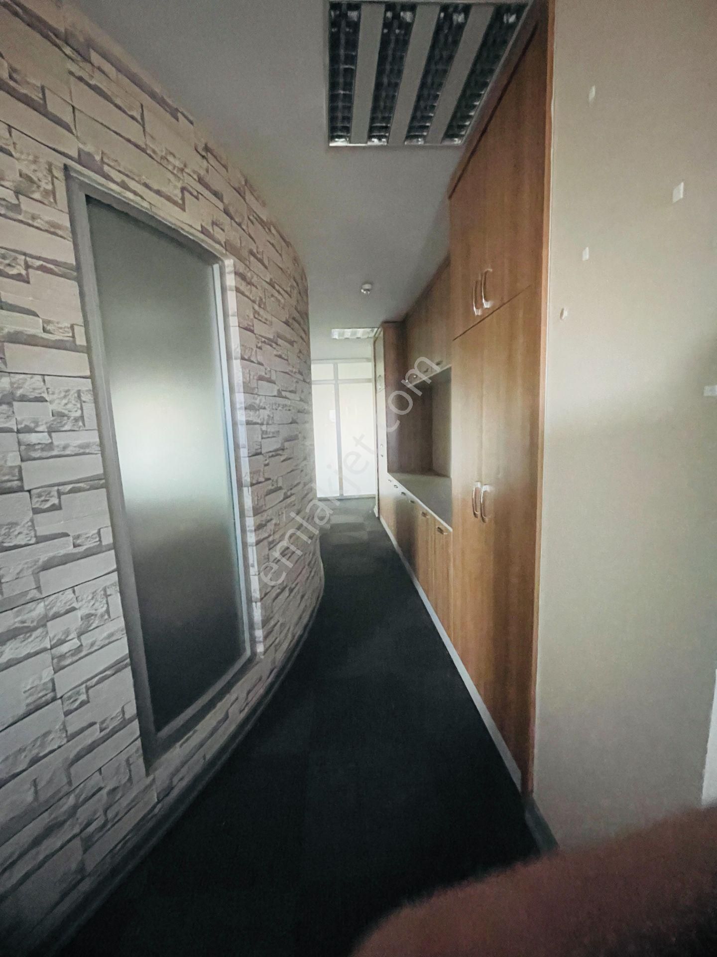 Bostancı Metro Da Tabela Değeri Yüksek Kiralık 400 M2 Ofis Katı - Görsel 30