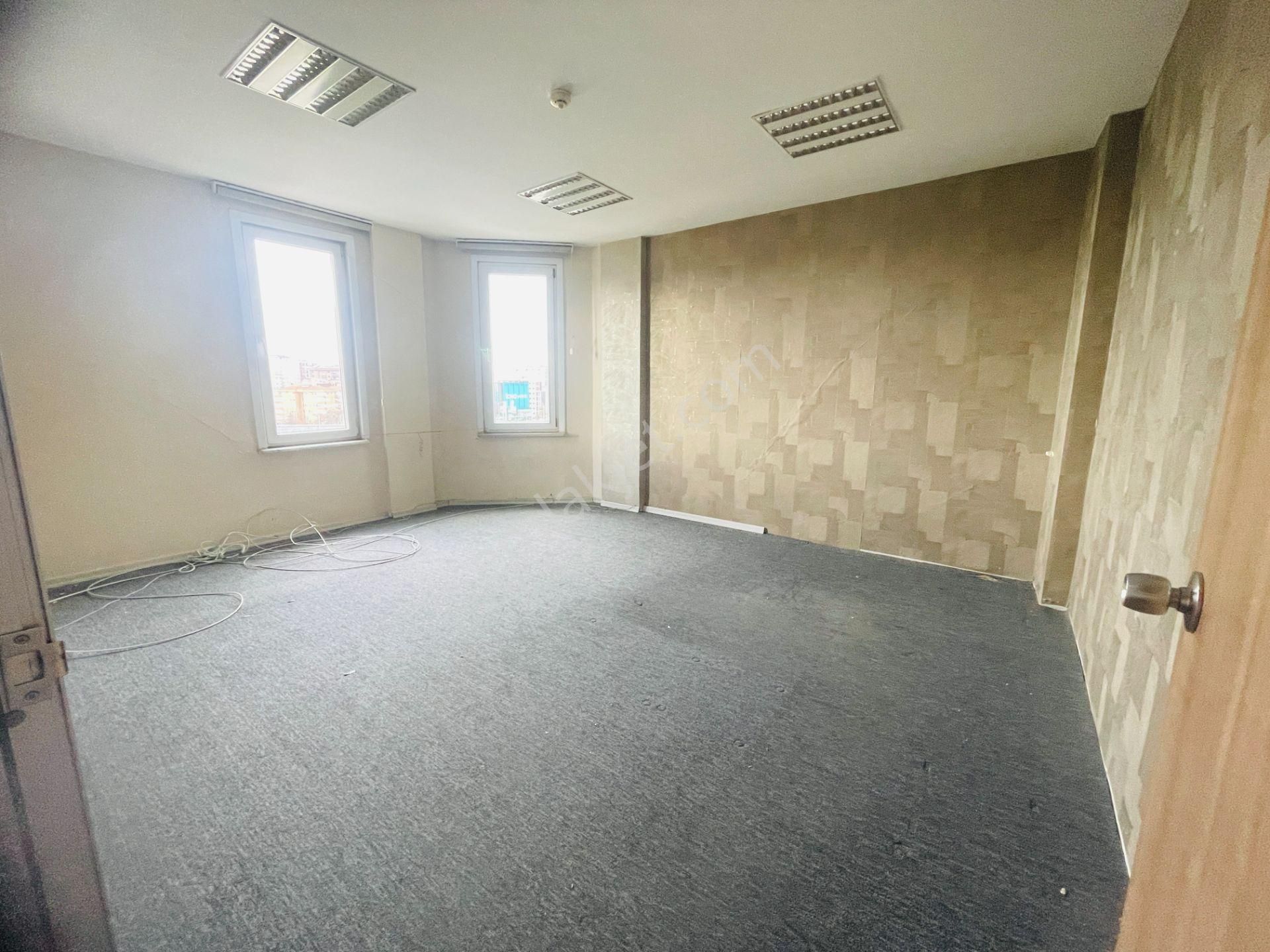 Bostancı Metro Da Tabela Değeri Yüksek Kiralık 400 M2 Ofis Katı - Görsel 17