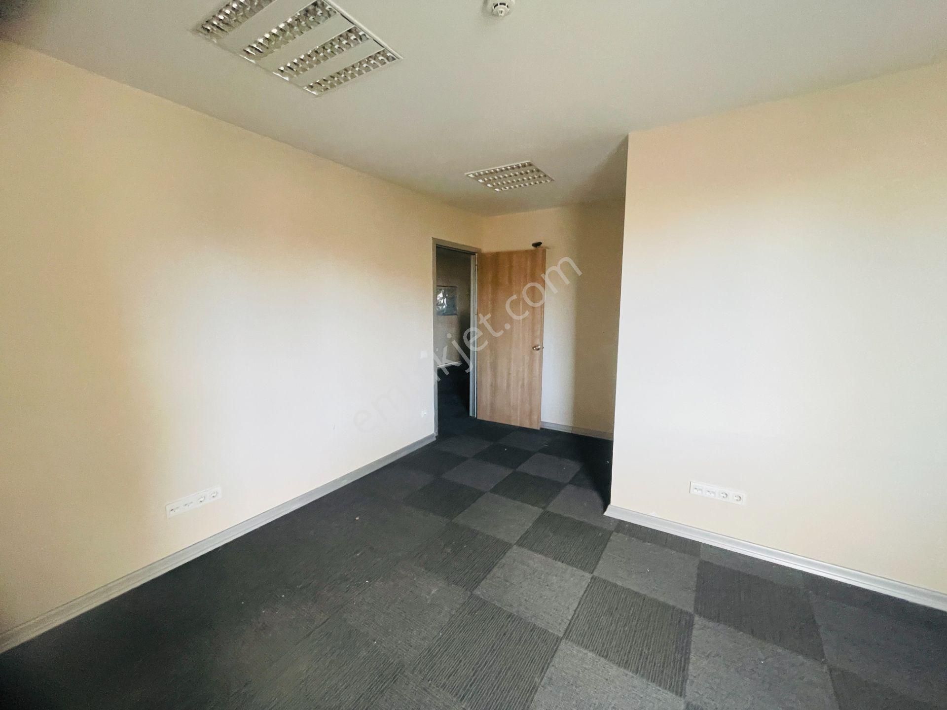 Bostancı Metro Da Tabela Değeri Yüksek Kiralık 400 M2 Ofis Katı - Görsel 32