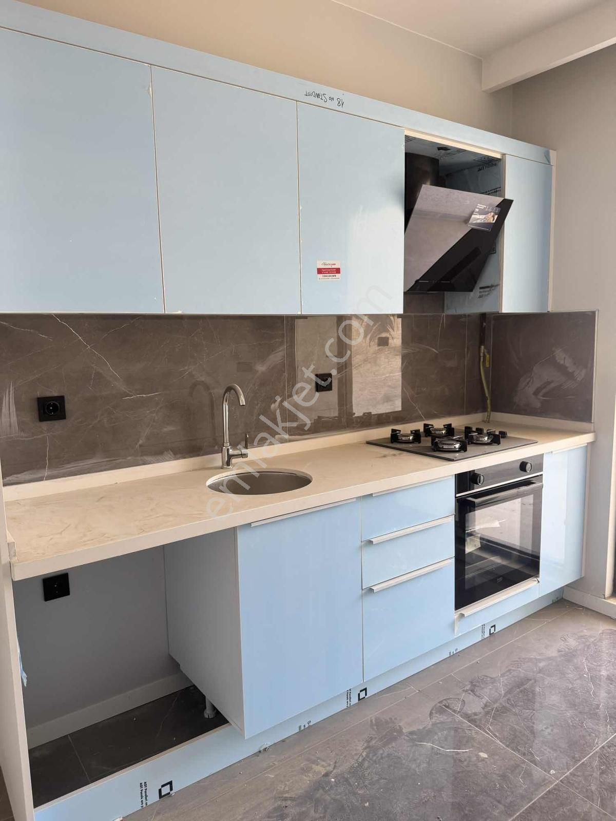 Havuzlu - Kapalı Otoparklı Sitede (sıfır) 2+1 Daire - Görsel 2