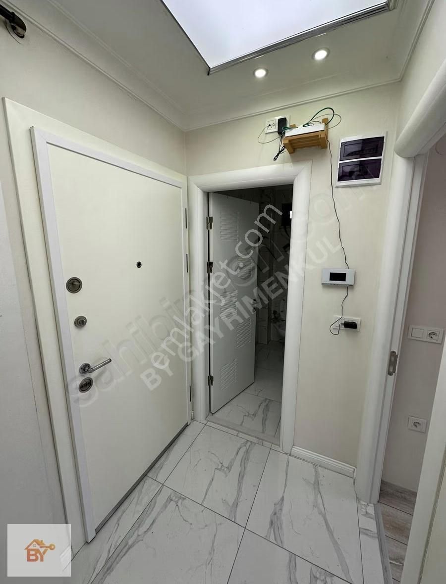 Sultan Murat Mahallesinde Satılık 2+1 Okul Yanı Köşe Bina - Görsel 9