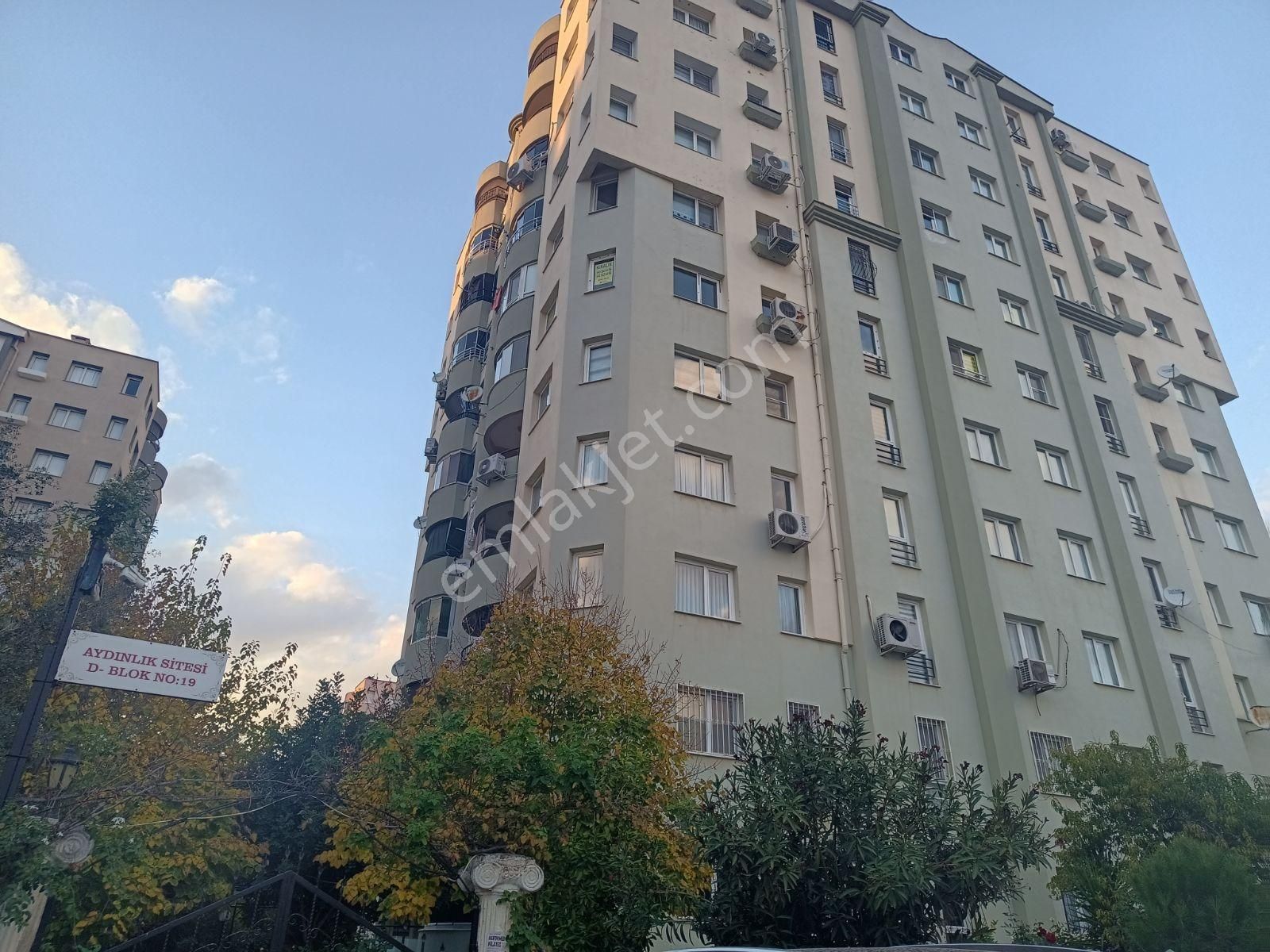 Buket Emlaktan Satılık 3+1 Daire Ara Kat Doğalgazlı Asansörlü