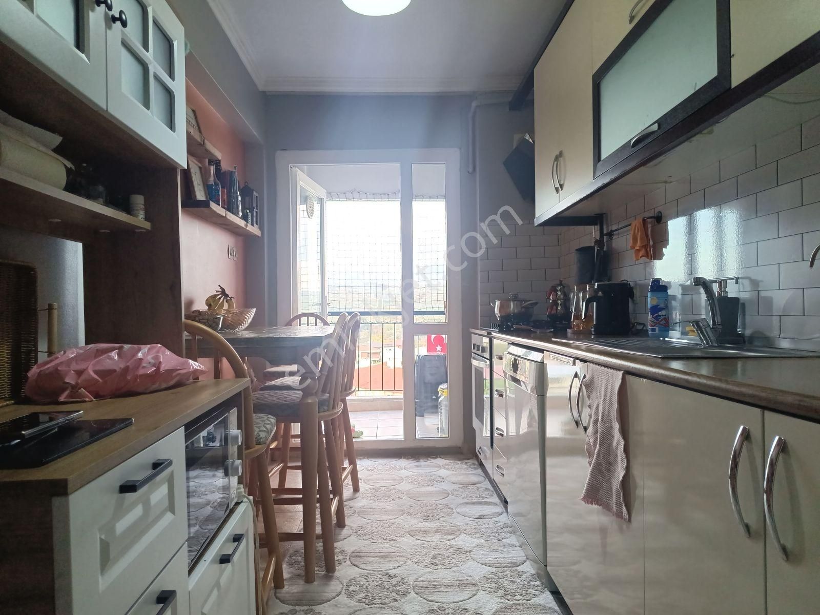 Buket Emlaktan Satılık 3+1 Daire Ara Kat Doğalgazlı Asansörlü - Görsel 3