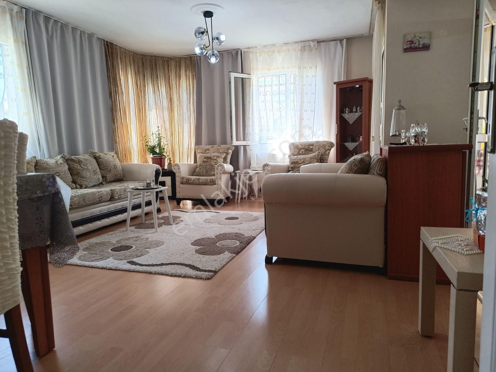 Buket Emlaktan 2+1 Eşyalı Kiralık Daire Doğalgazlı Asansörlü - Görsel 3