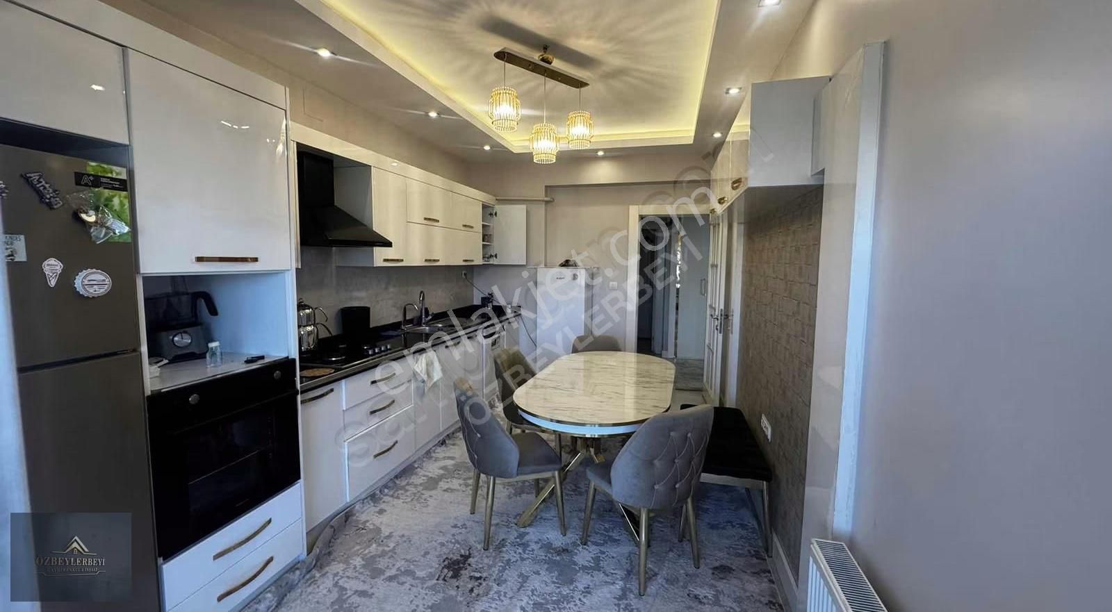 Fıstıklık Merkezde Satılık 3+1 Ultra Lüks Masrafsız Daire