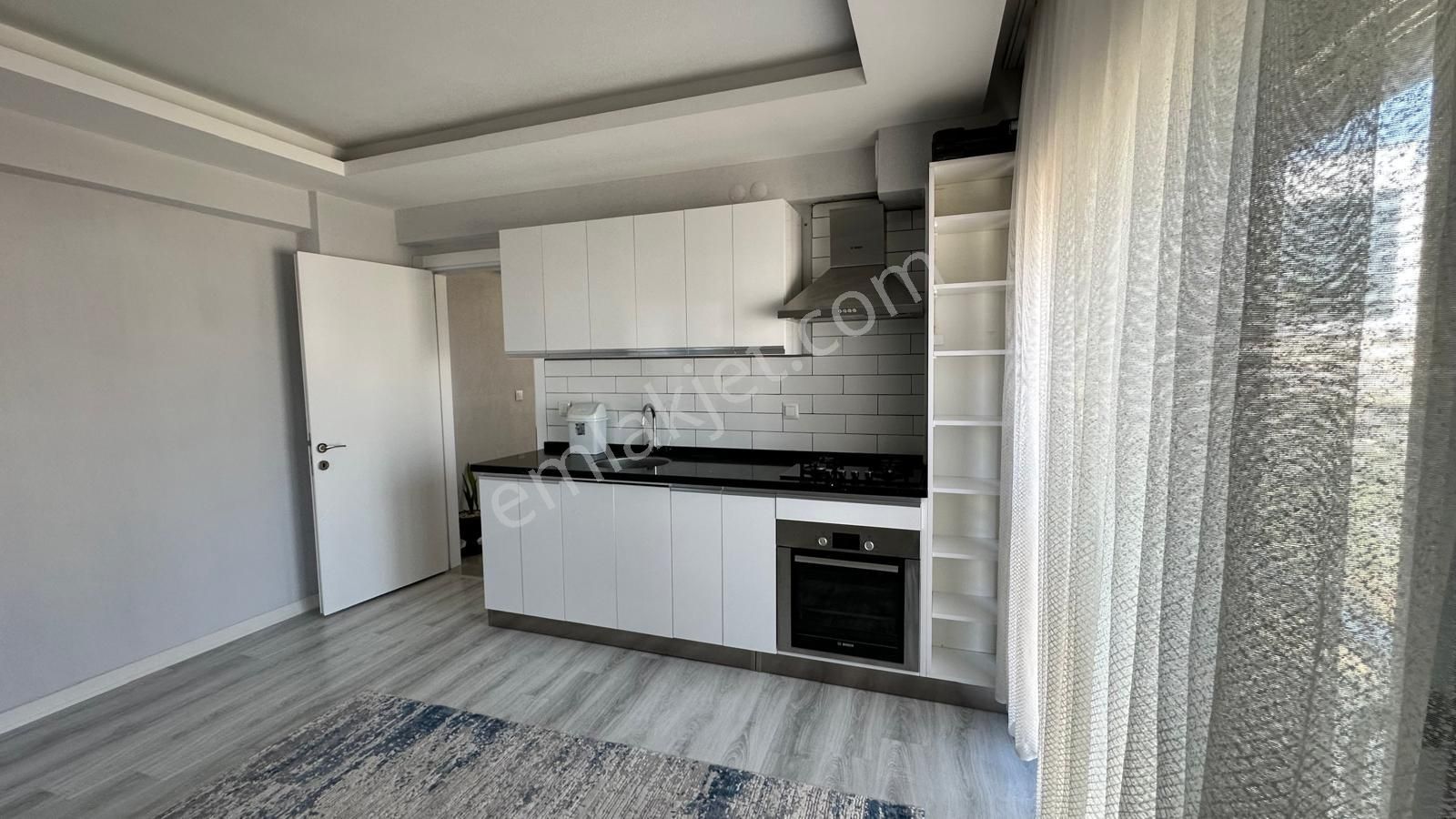 Turyap'tan İnönü Mahallesi 5+1 Satılık Tripleks Villa - Görsel 21