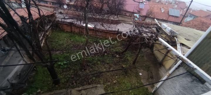 Deniz Yiğit Emlak'tan Hamidiye Mahallesinde 2 Katlı Müstakil Ev - Görsel 16