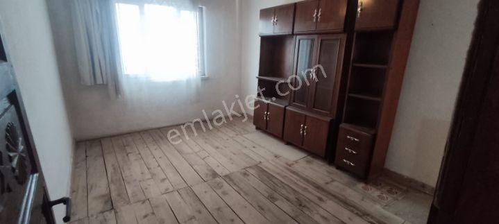 Deniz Yiğit Emlak'tan Hamidiye Mahallesinde 2 Katlı Müstakil Ev - Görsel 21