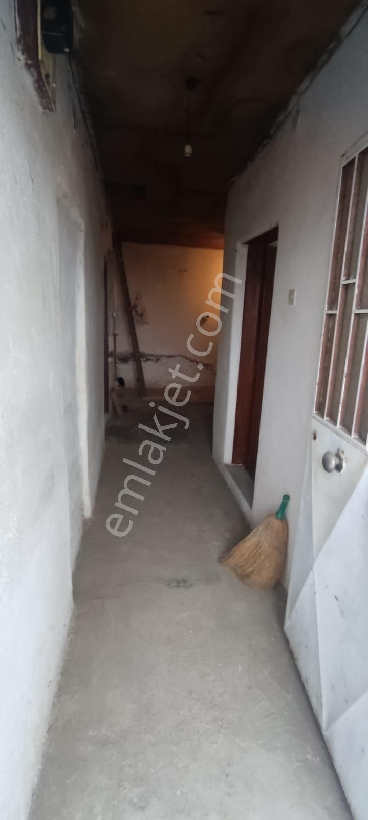 Deniz Yiğit Emlak'tan Hamidiye Mahallesinde 2 Katlı Müstakil Ev - Görsel 19