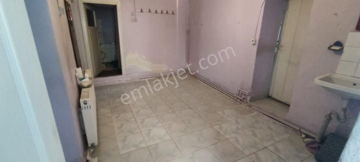 Deniz Yiğit Emlak'tan Hamidiye Mahallesinde 2 Katlı Müstakil Ev - Görsel 9