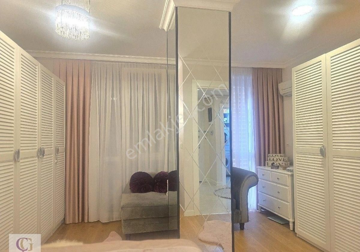 Çizme Gyrmnl Den Özel Tasarım Ve Full Eşyalı Satılık Arakat - Görsel 16