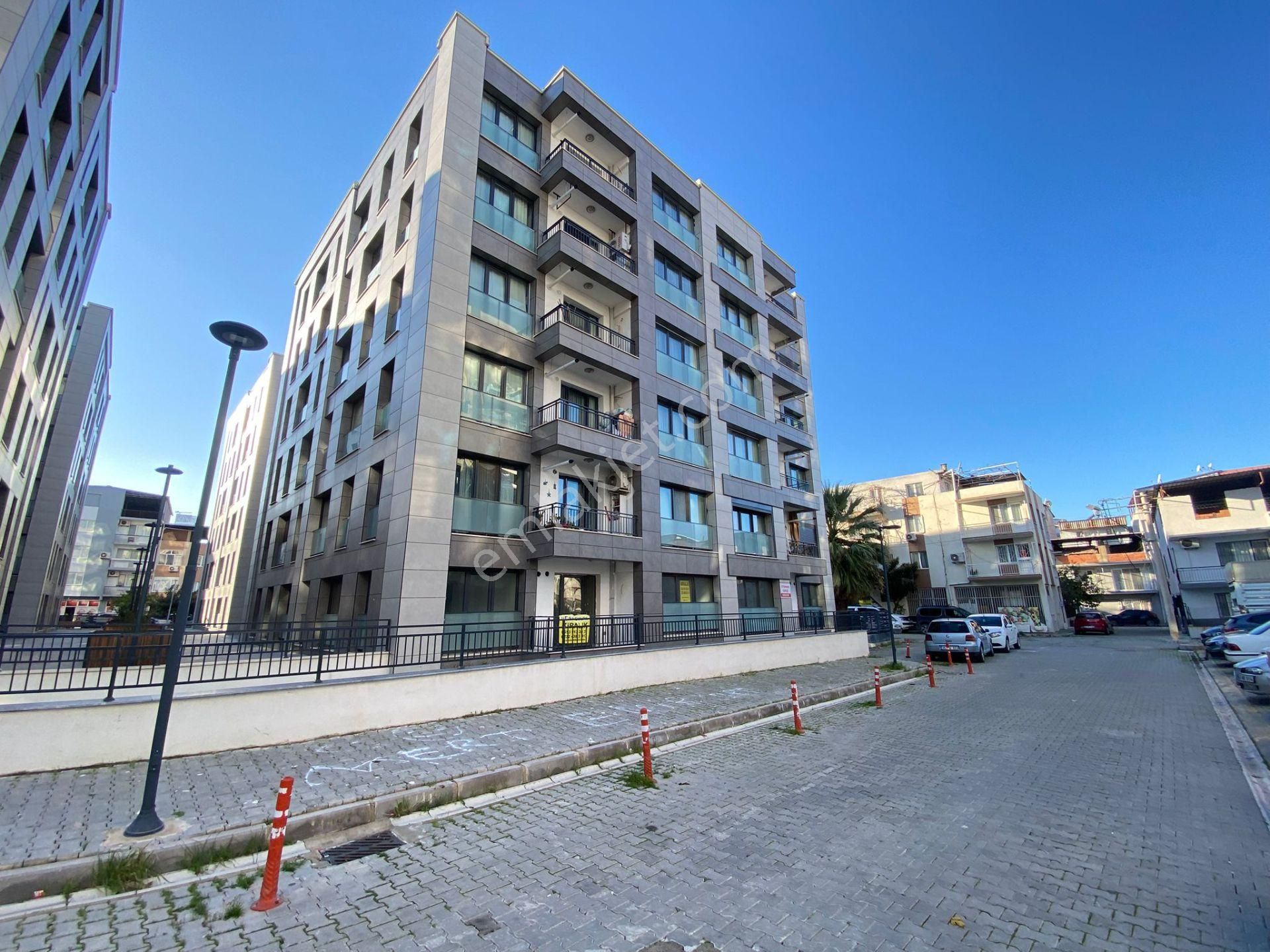 Bayraklı Adalet Mah.de Folkart Yakını 2+1 100m2 Dgazlı Ayrı Mutfak Sıfır Lüx Kiralık Daire