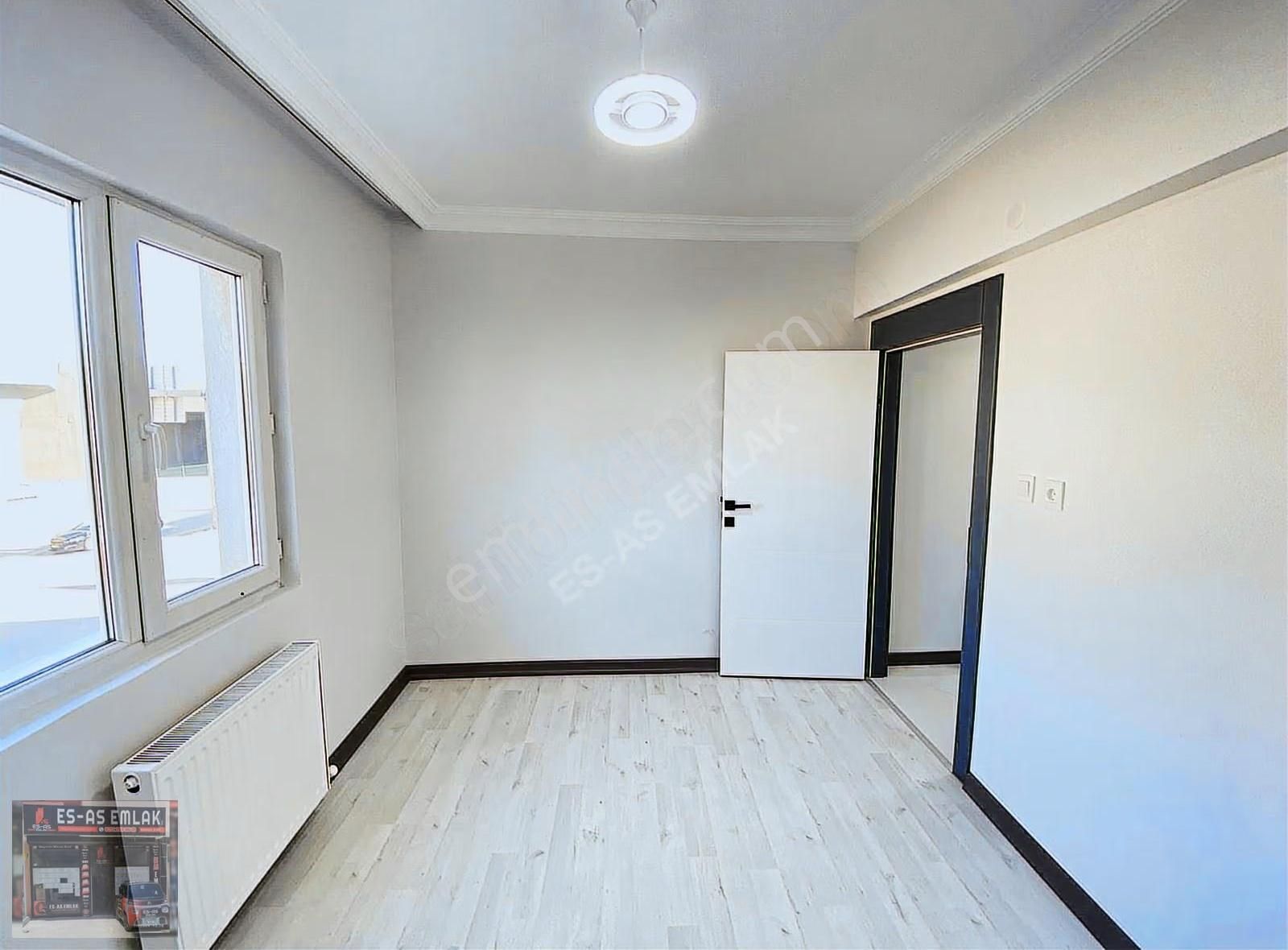 Es-as Emlak'tan Topçular Mh.de 3+1 Geniş Yapılı Daire - Görsel 9