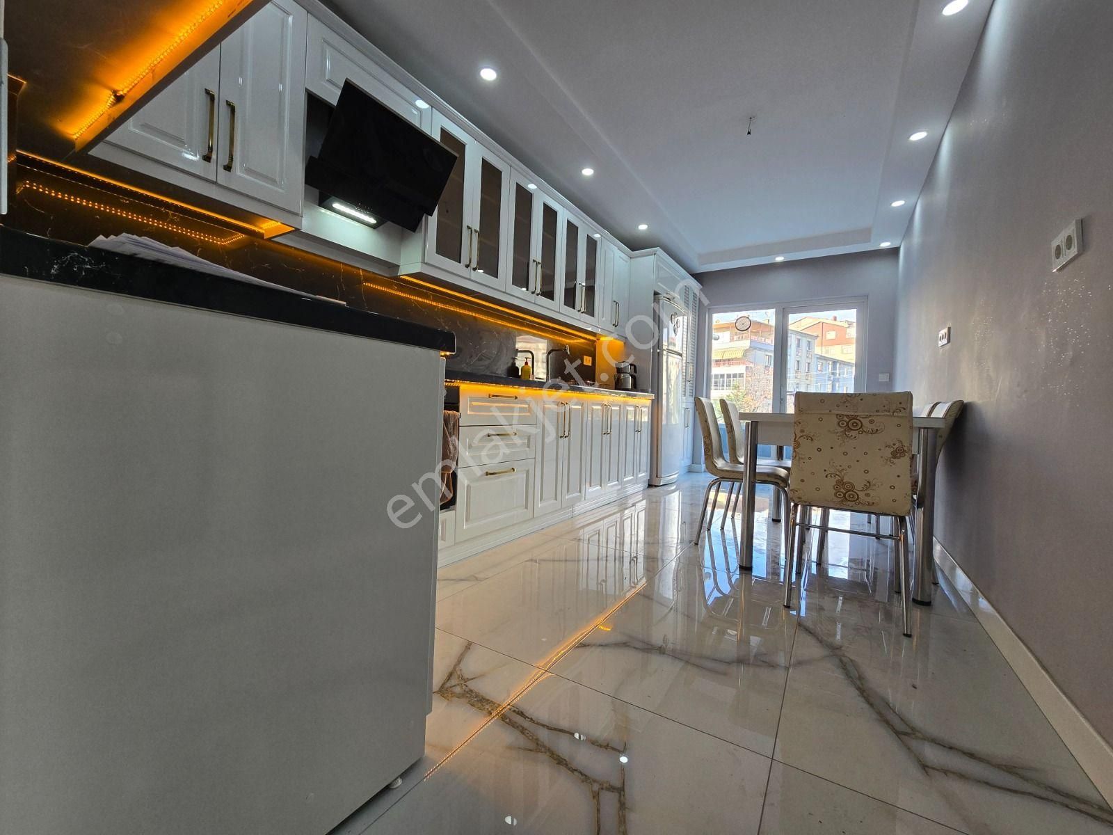 İstasyon Mah Satılık 5+1 Ultra Lüks Köşe Başı Park Cepheli Dubleks