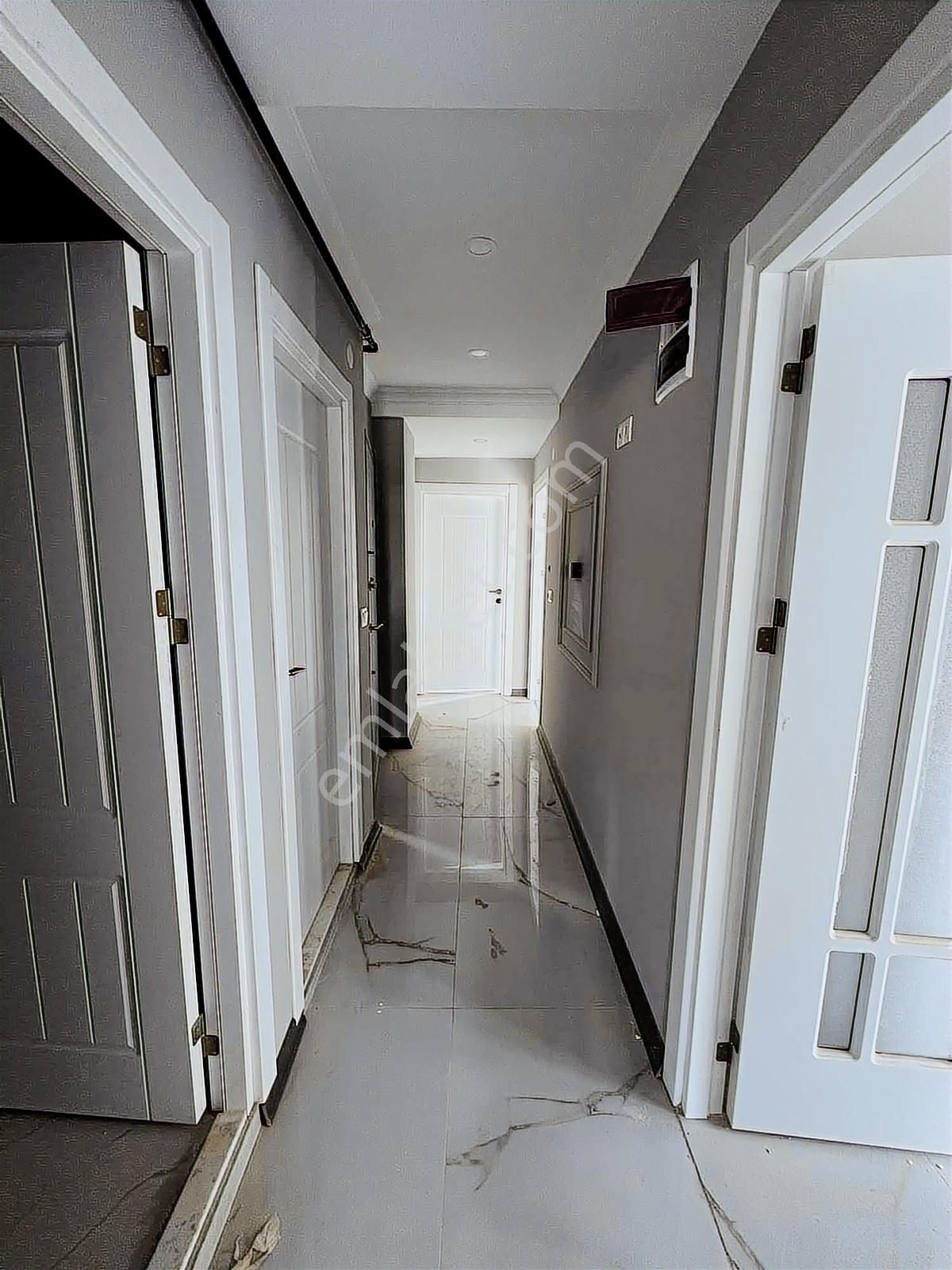 Avcılar Tahtakale Mahallesinde Satılık Lüks 2+1 Arakat - Görsel 4