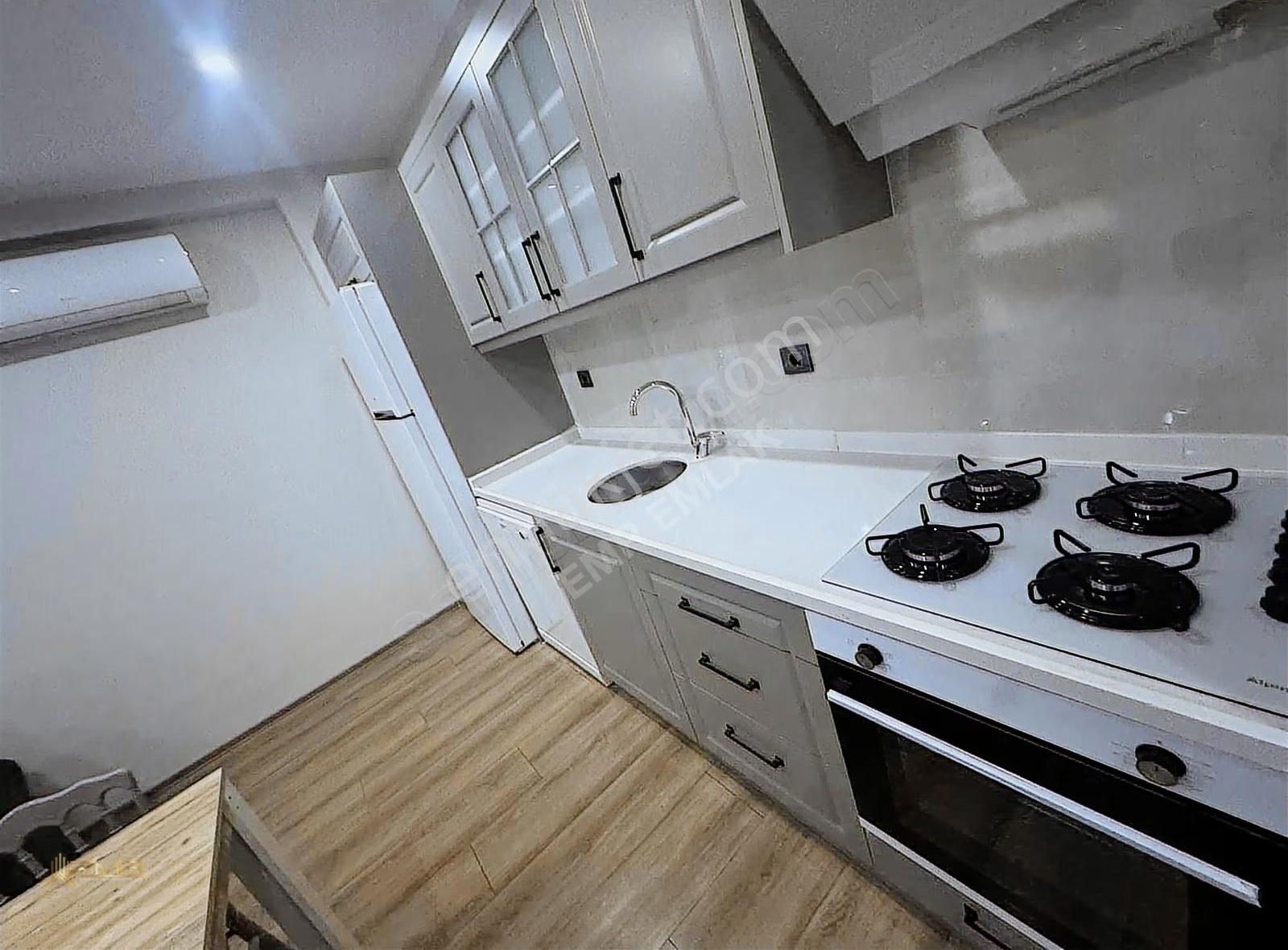 Emr'den Emsallerinin En Genişi Eşyalı 1+1 Lüks Daire