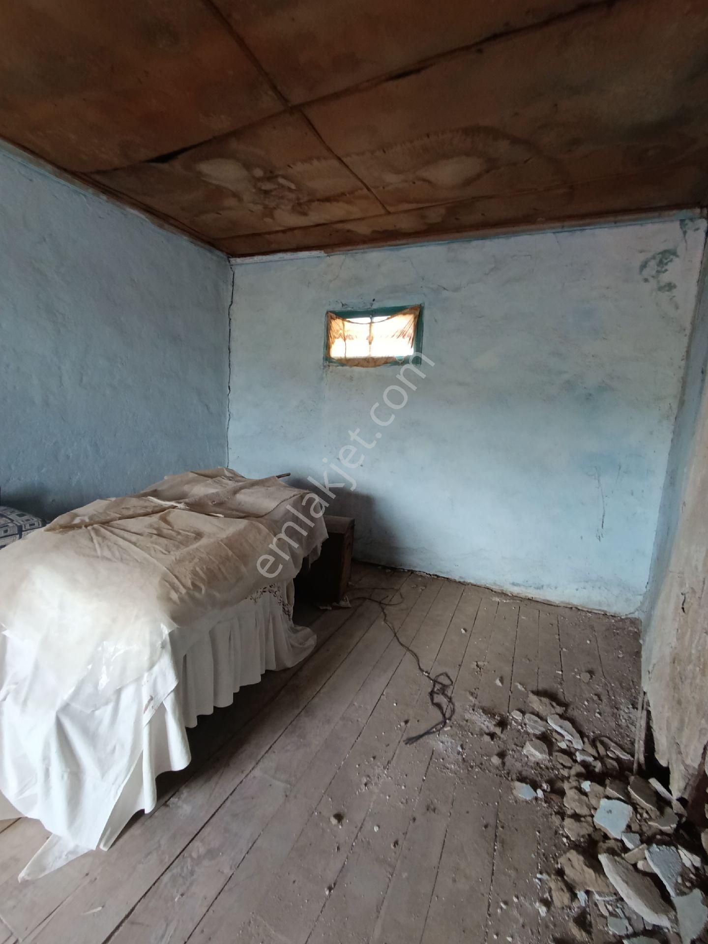 Bergama Ferizler Köyünde Satılık 452 M2 Müstakil Ev Arsa - Görsel 20