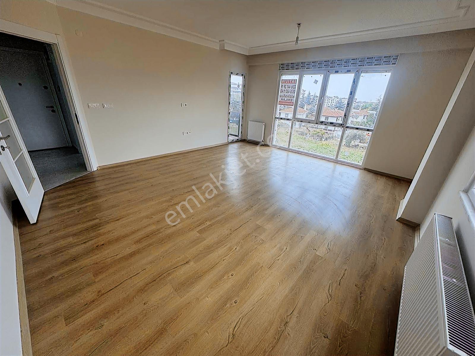 Marinaya Komşu Oturuma Hazır 2banyolu İskanlı Balkonlu 3+1 Daire - Görsel 11