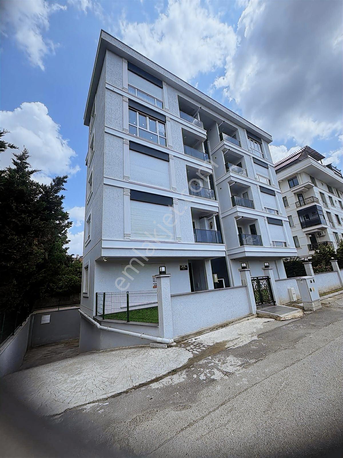 Marinaya Komşu Oturuma Hazır 2banyolu İskanlı Balkonlu 3+1 Daire - Görsel 14