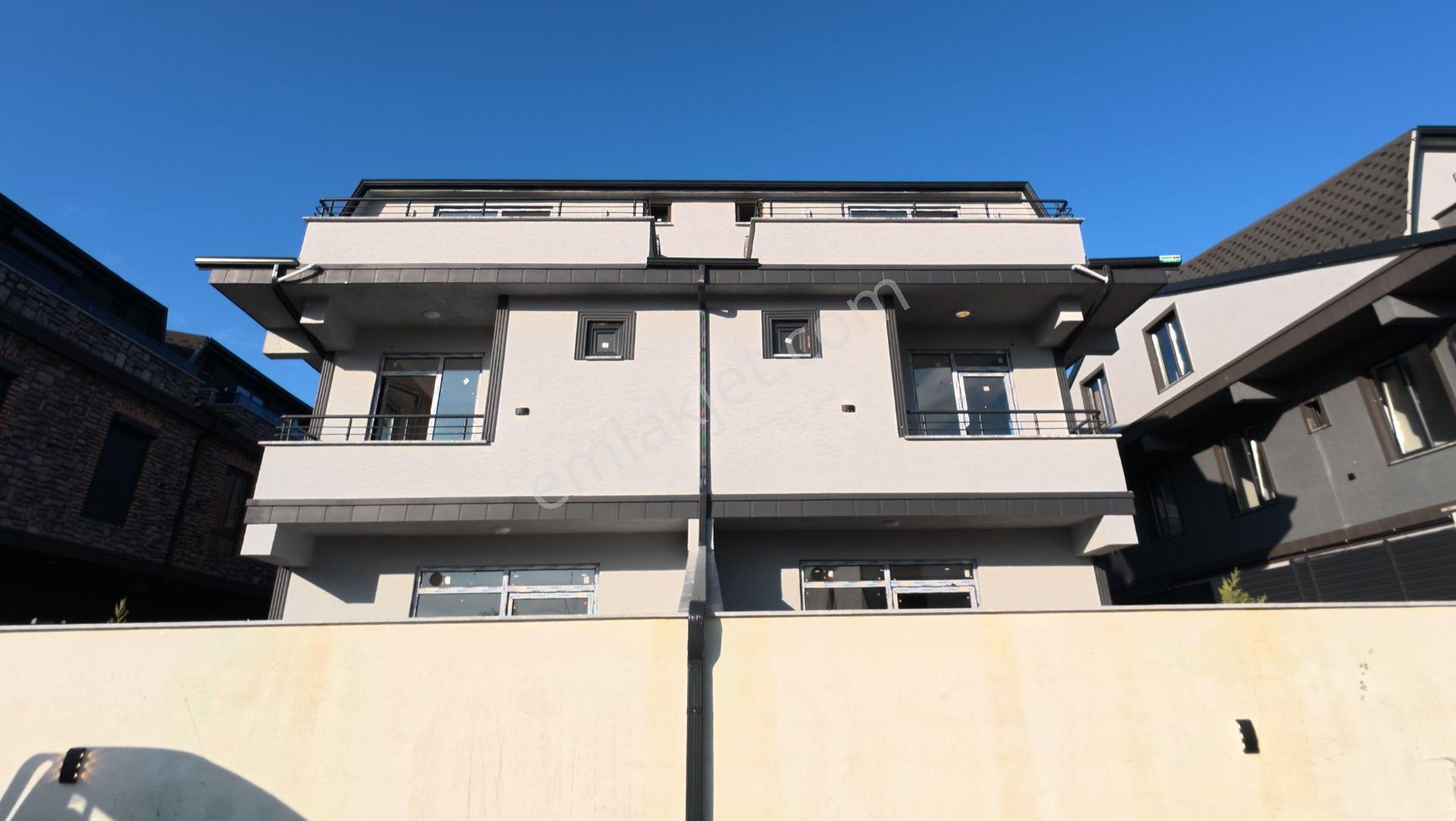 Kocaali'de Yüksek Standartlarda Tasarlanmış Havuzlu 4+1 Villa - Görsel 3