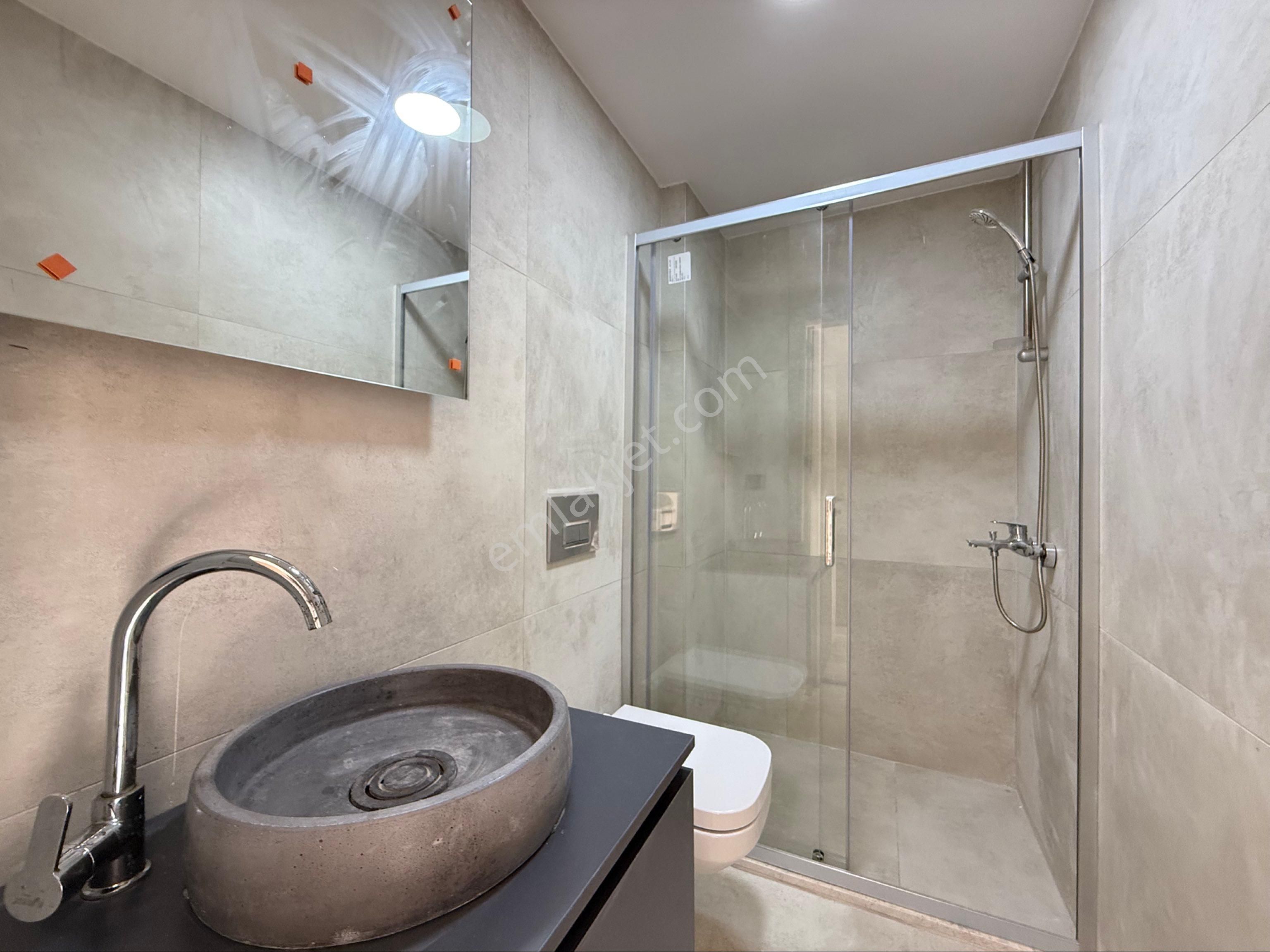 Alya Gayrimenkul Ilıcada Denize Yürüme Mesafesinde Viila - Görsel 14