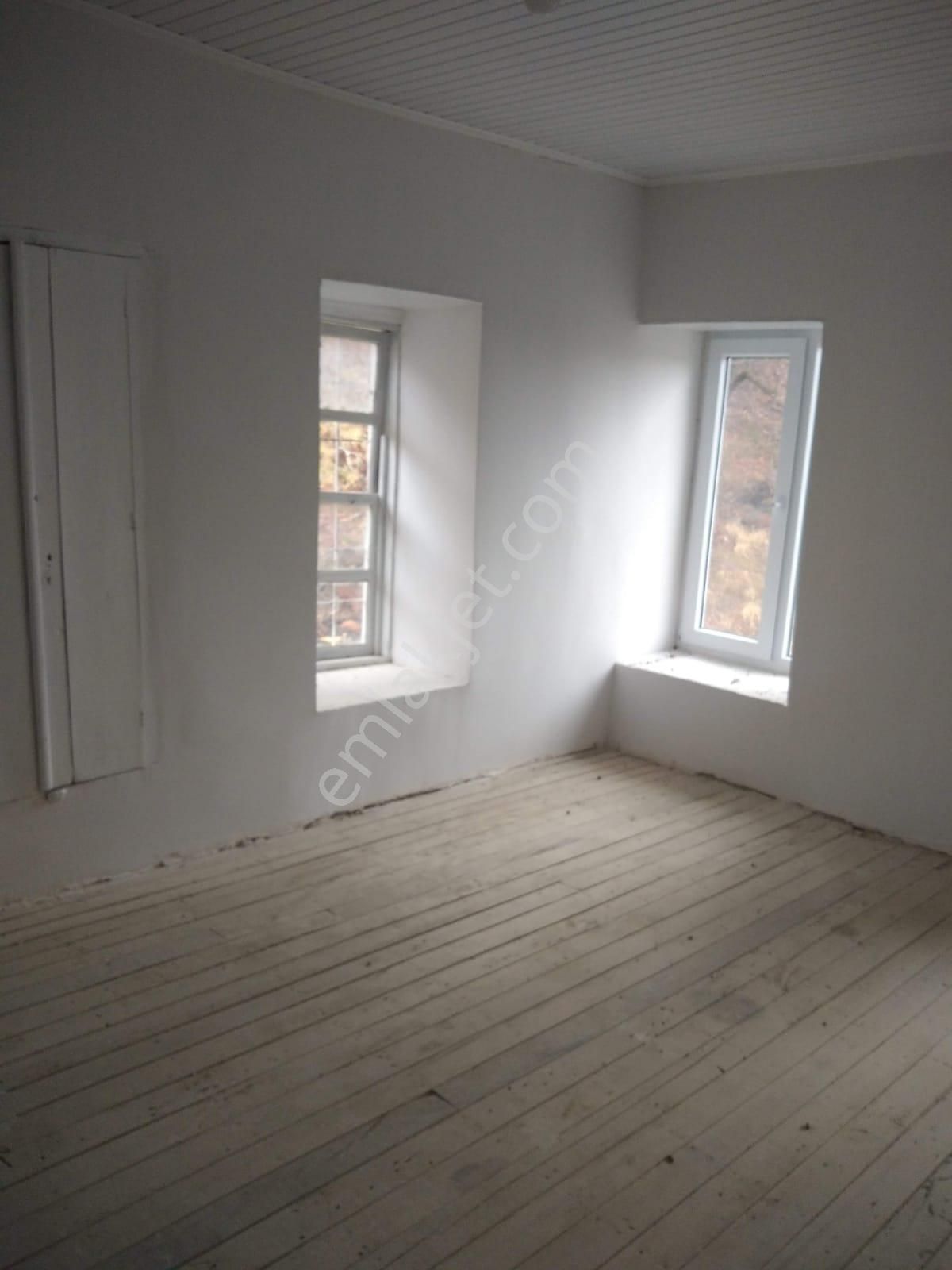 Sücüllü Emlaktan Satılık Dağ Ortamında Köy Evi - Görsel 8