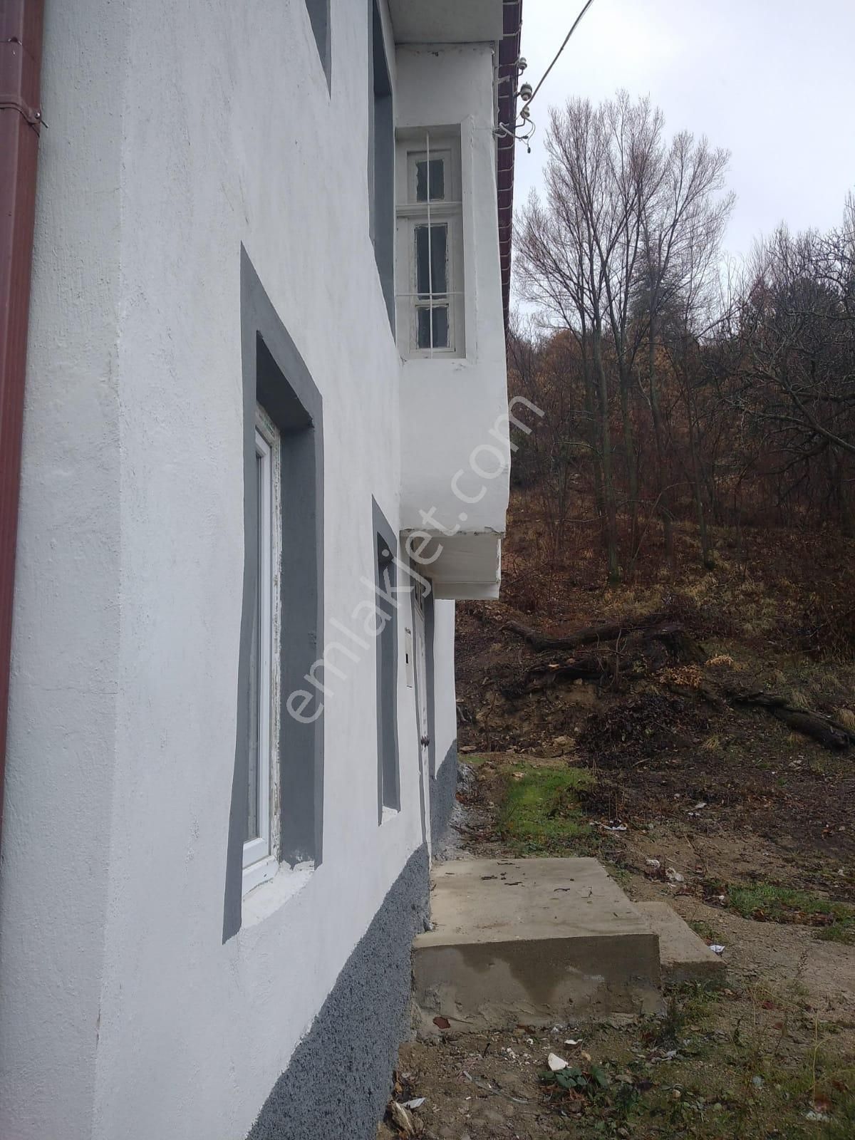 Sücüllü Emlaktan Satılık Dağ Ortamında Köy Evi - Görsel 12