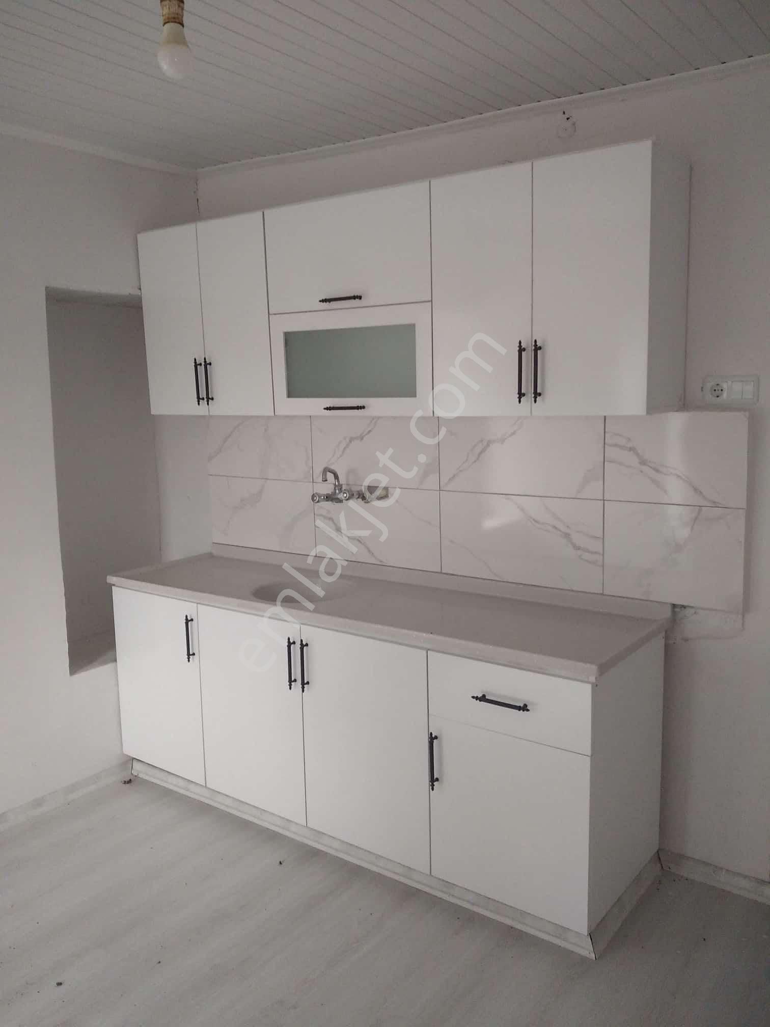 Sücüllü Emlaktan Satılık Dağ Ortamında Köy Evi - Görsel 2