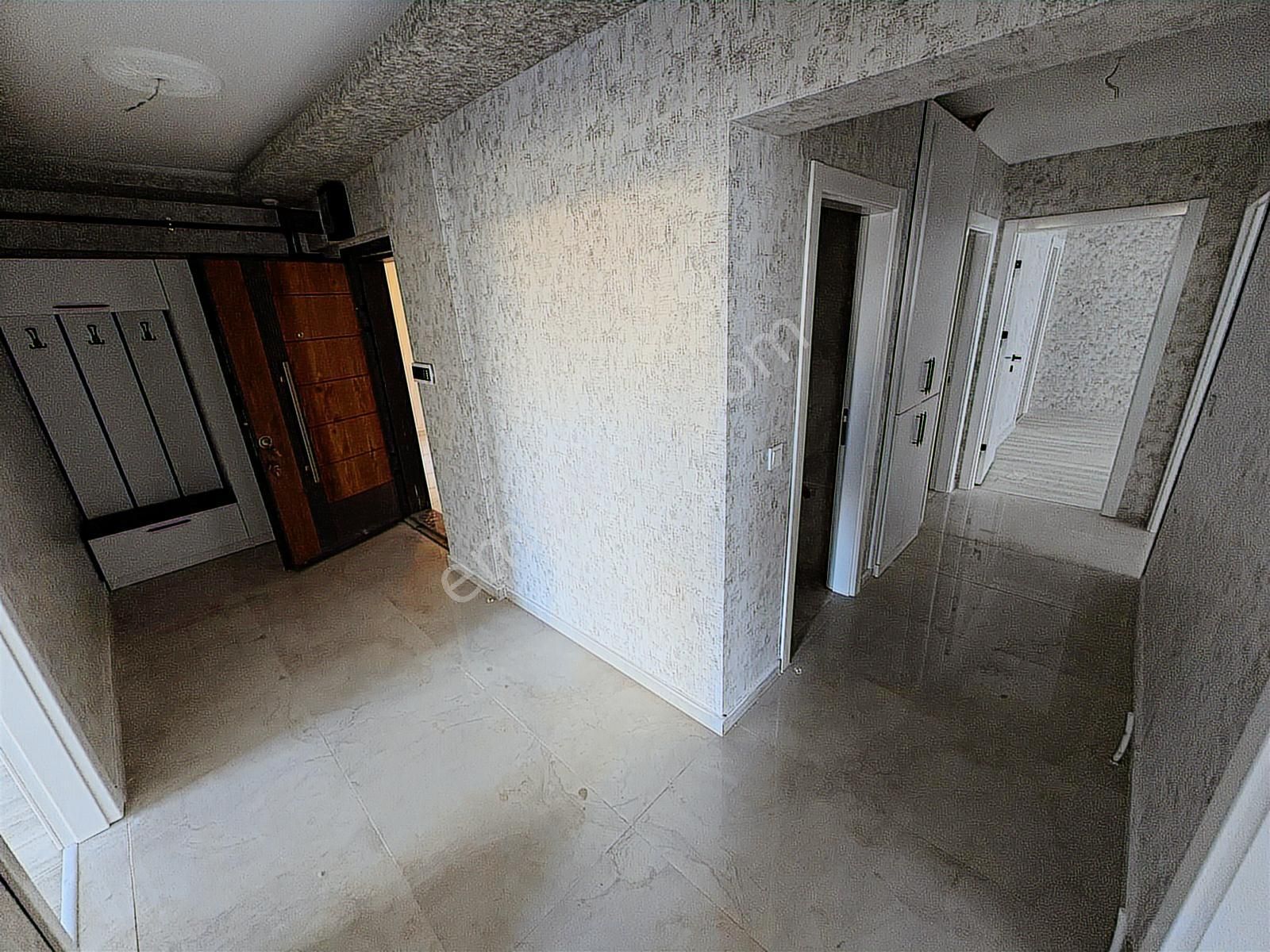 Yükseltepe Karakeçili Cadde Sıfır 3+1 3.katta Ultra Lüx Daire - Görsel 16