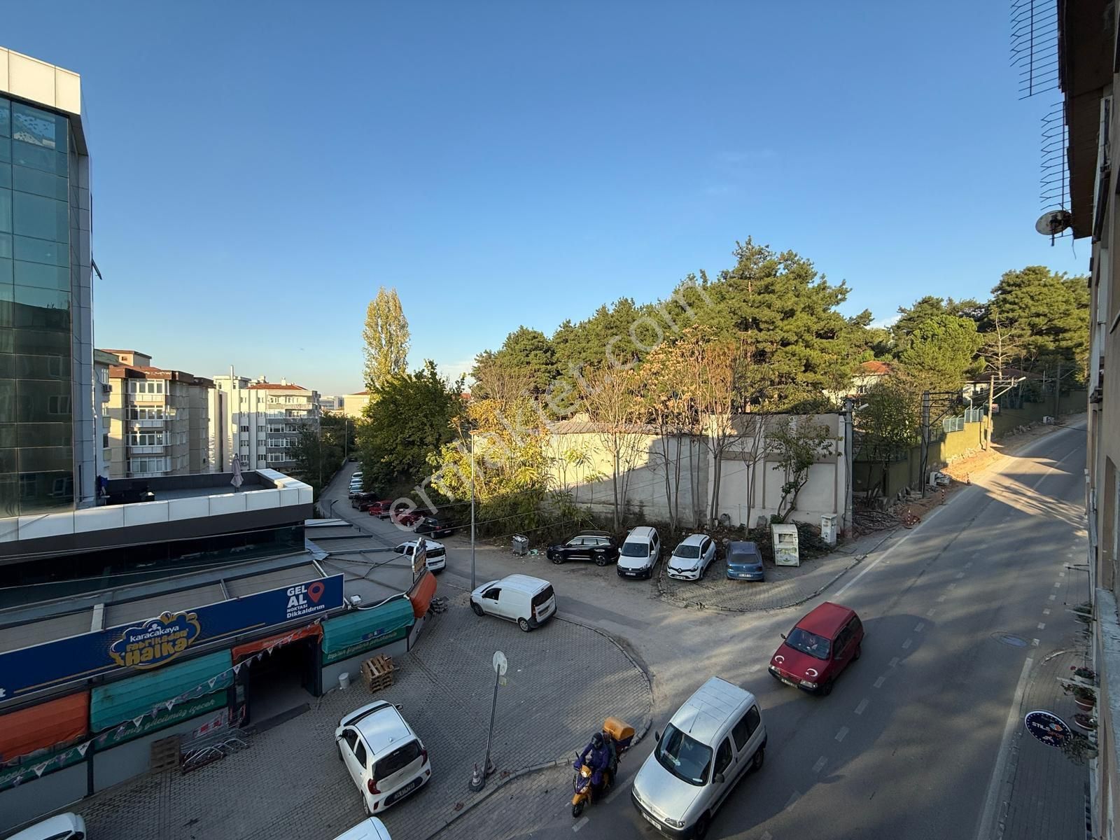 Bursa Dikkaldırım'da Ana Cadde Üzeri Satılık 3+1 Daire - Görsel 4