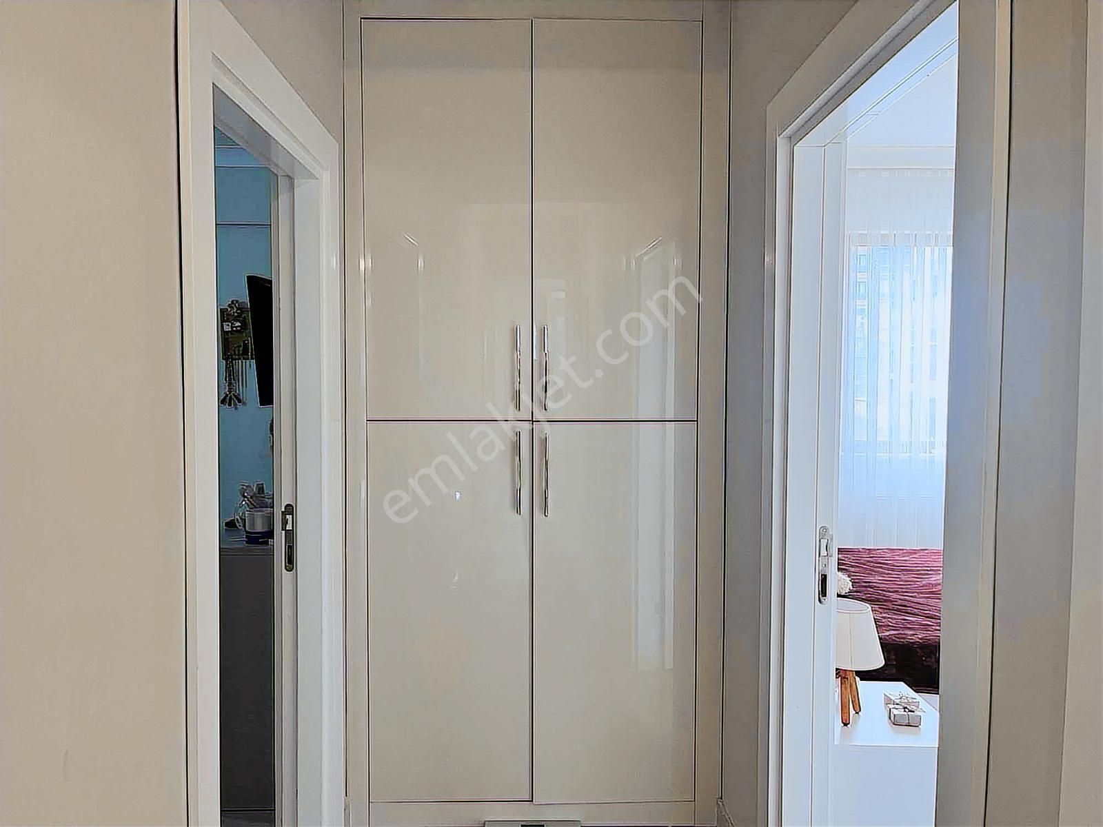 Basri Mahallesinde Park Çepheli Satılık 3+1 Daire - Görsel 10