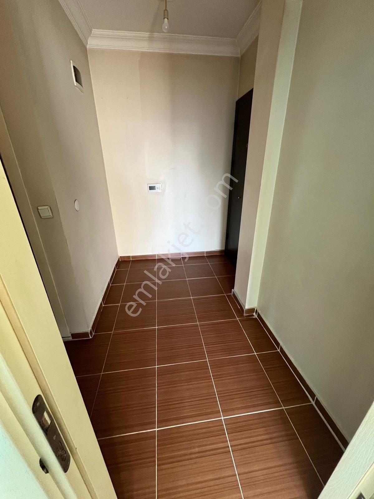 Ümraniye Esenevler Mahallesi Site İçi 2+1 100 Metre 9.kat Asansör Açık Otopark - Görsel 10