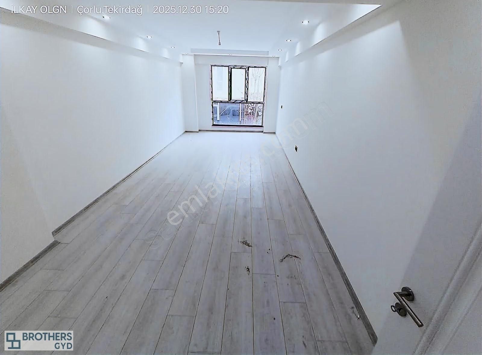 Brothersdan Yüksek Kredili Arakat İskanlı 135m2 2+1 Sıfır Daire - Görsel 12