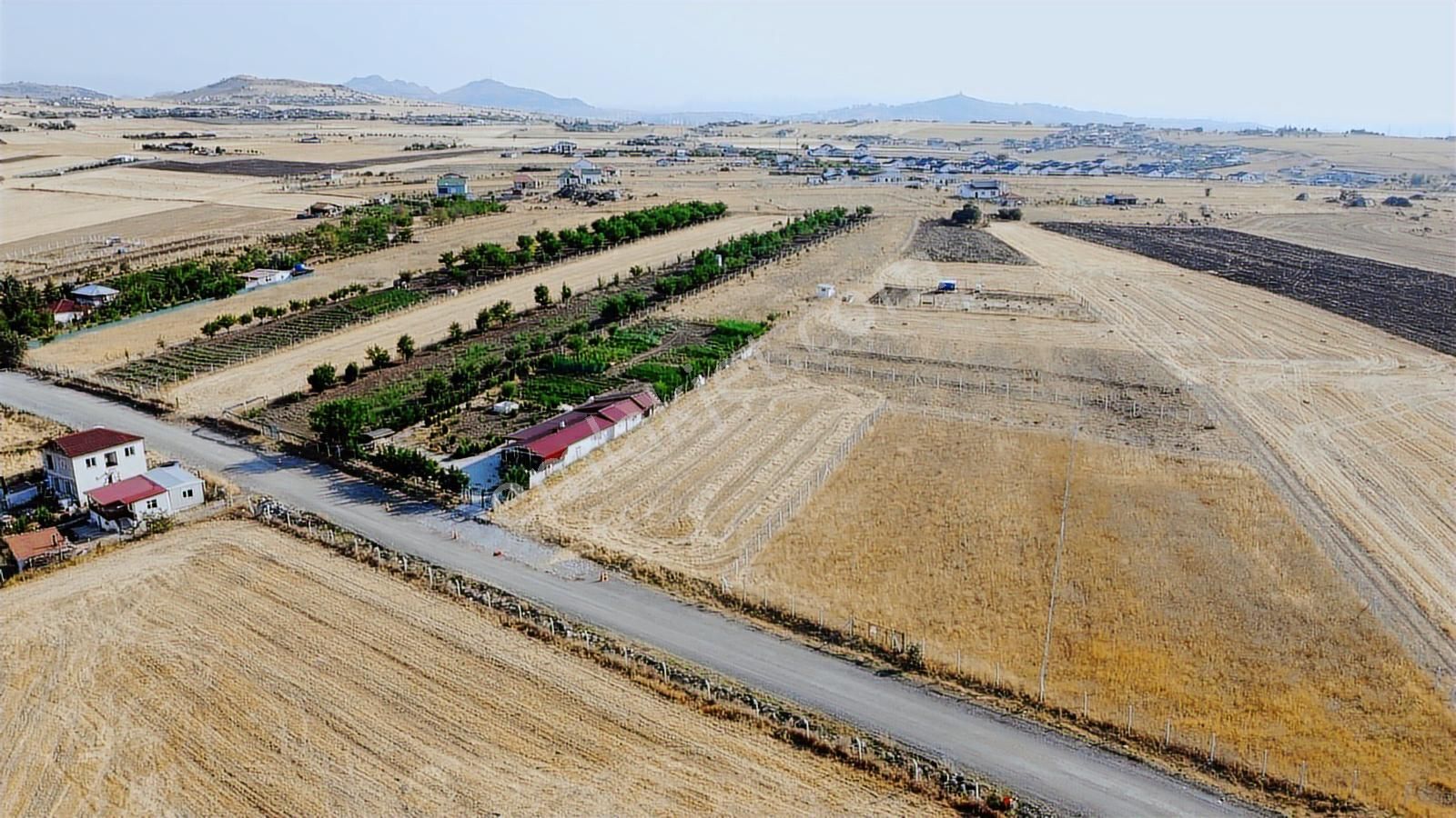 *peçenek Te Asfalt Üzeri Manzaralı 400 Metre Hisse Tapulu Bahçe* - Görsel 26