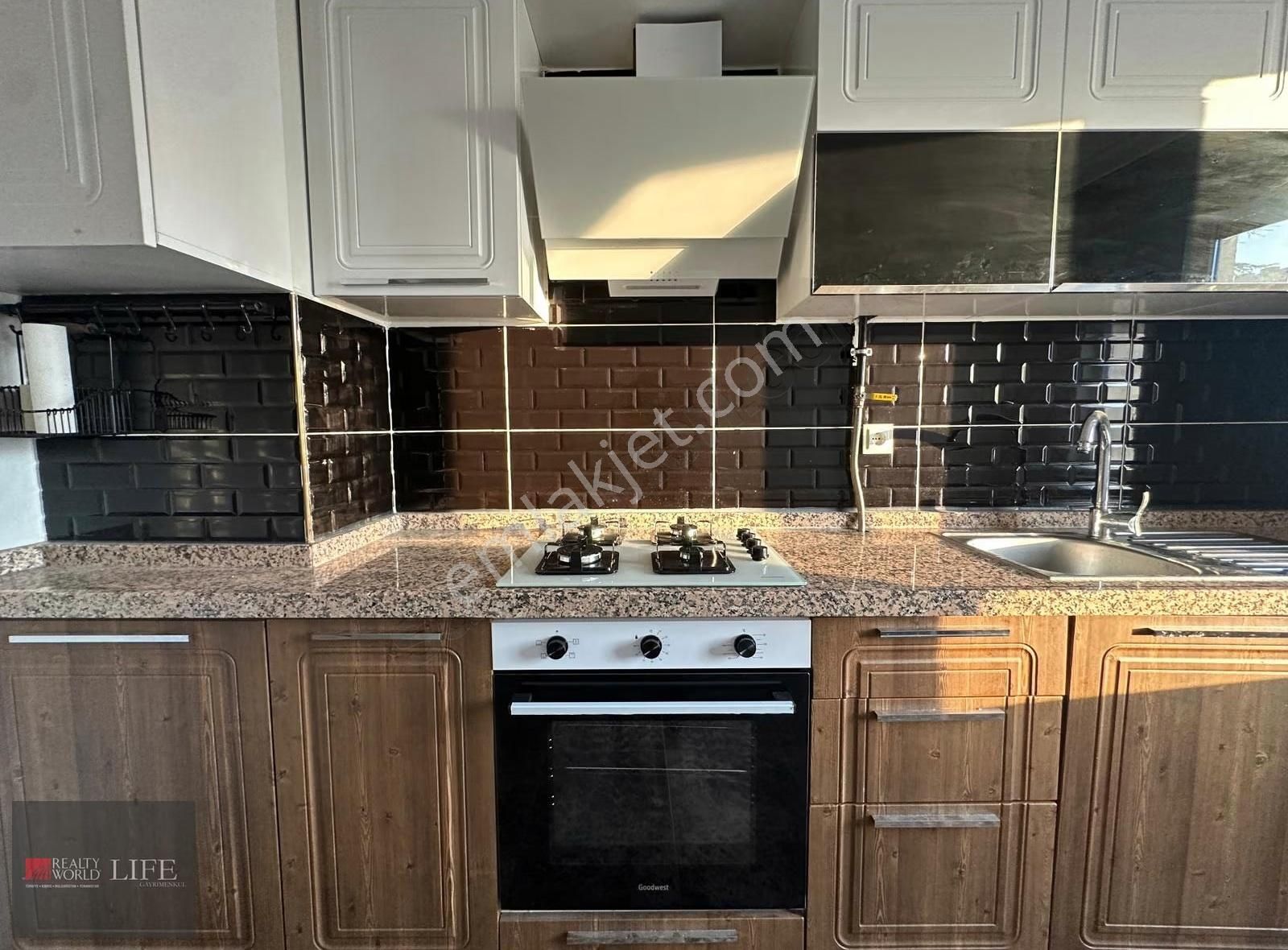 Rwlıfe// Alanönü Mah. Demokrat Sokakta Kiralık 3+1 Dubleks Daire - Görsel 13