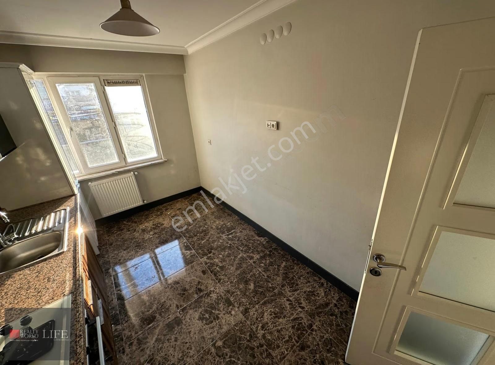 Rwlıfe// Alanönü Mah. Demokrat Sokakta Kiralık 3+1 Dubleks Daire - Görsel 6