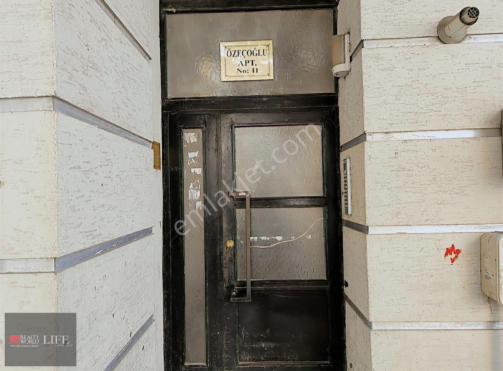 Rw Lıfe // Cadde Üstü Asansörlü 8500 Kiracılı 1+1 Satılık Daire - Görsel 6