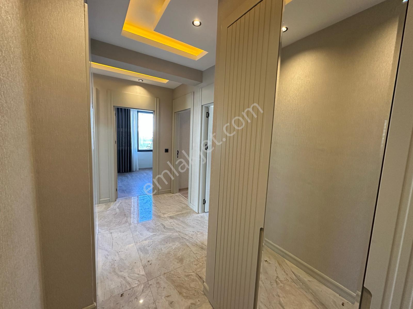 Aksoy'dan Göletli Park Civarı Ultra Lüks 2+1 Acil Satılık Daire / Bağcılar - Görsel 18
