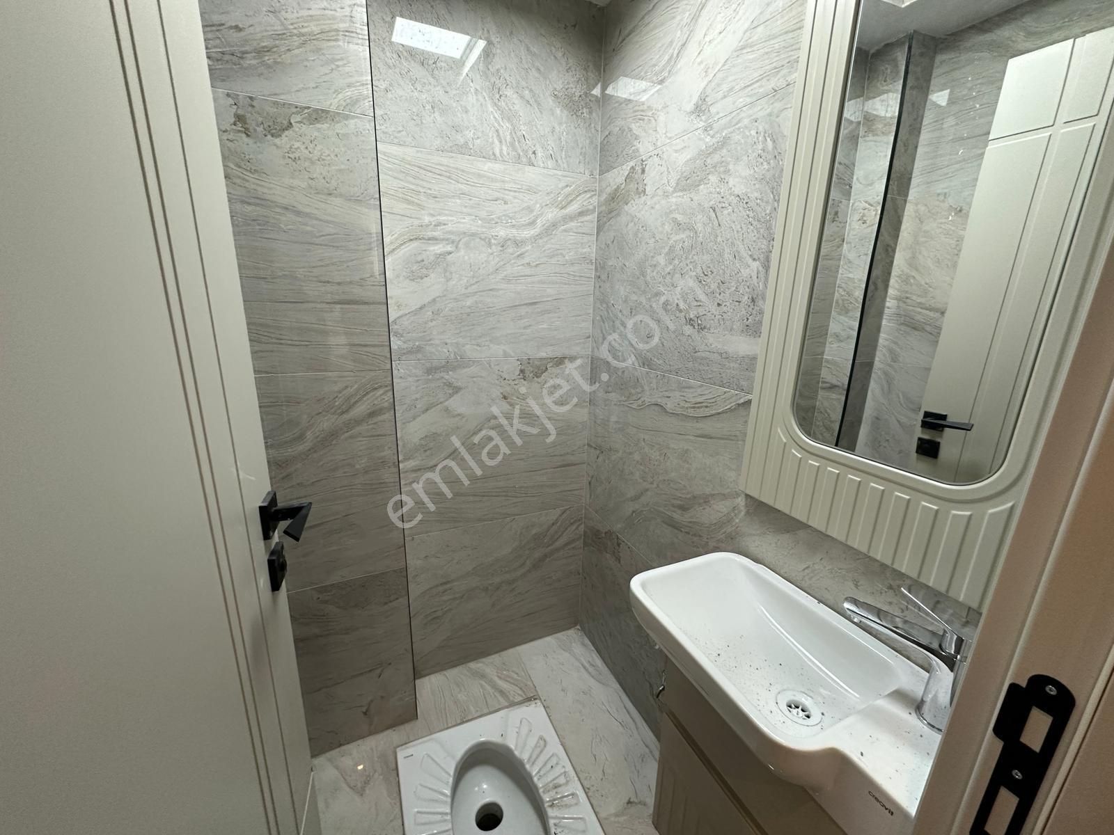Aksoy'dan Göletli Park Civarı Ultra Lüks 2+1 Acil Satılık Daire / Bağcılar - Görsel 22