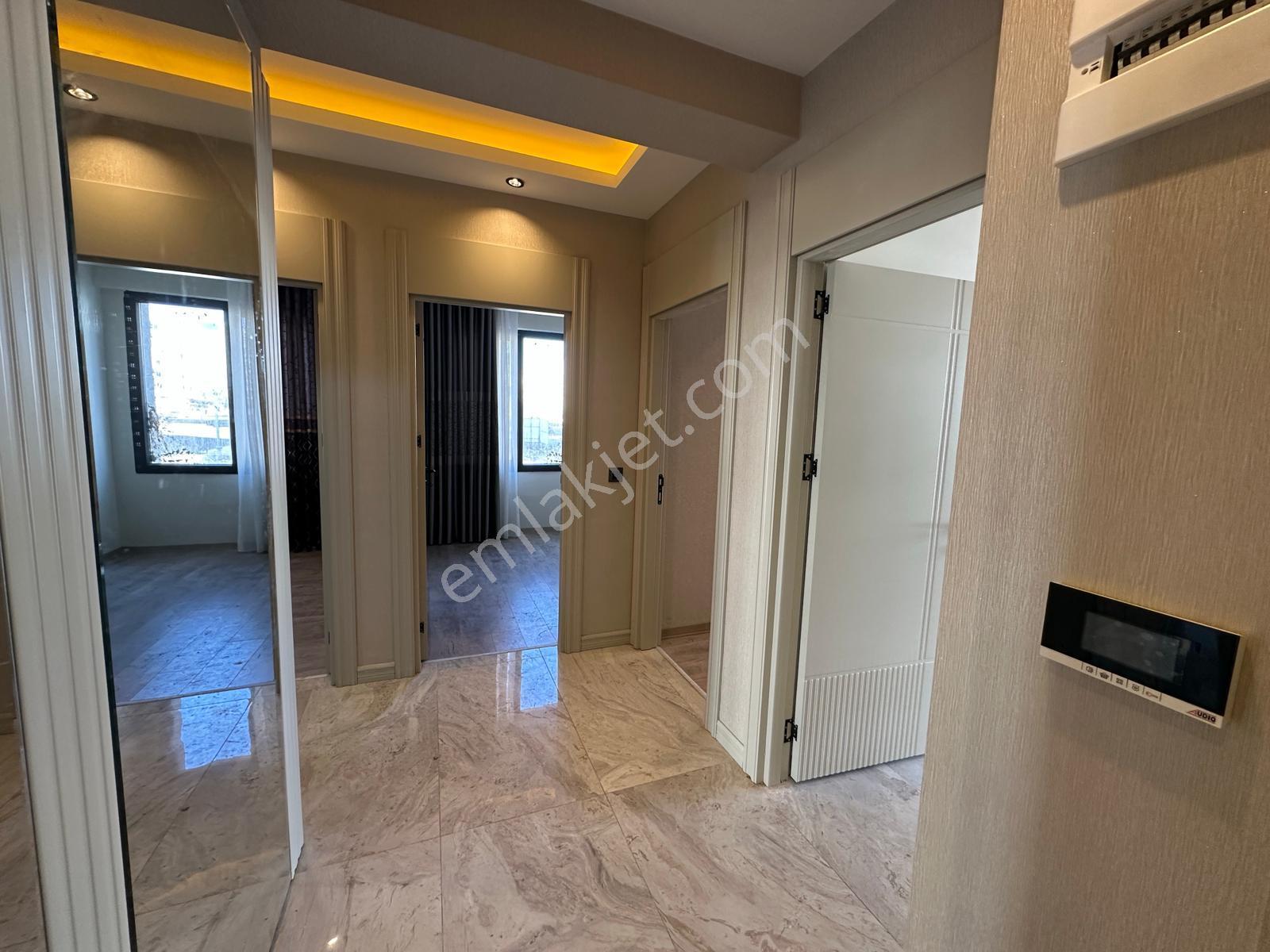 Aksoy'dan Göletli Park Civarı Ultra Lüks 2+1 Acil Satılık Daire / Bağcılar - Görsel 15