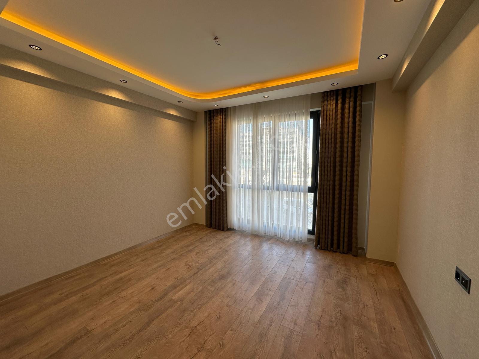 Aksoy'dan Göletli Park Civarı Ultra Lüks 2+1 Acil Satılık Daire / Bağcılar - Görsel 6