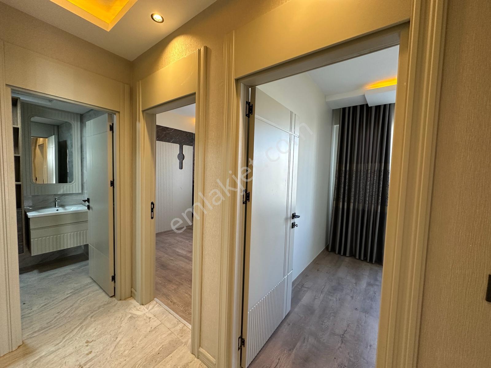 Aksoy'dan Göletli Park Civarı Ultra Lüks 2+1 Acil Satılık Daire / Bağcılar - Görsel 17