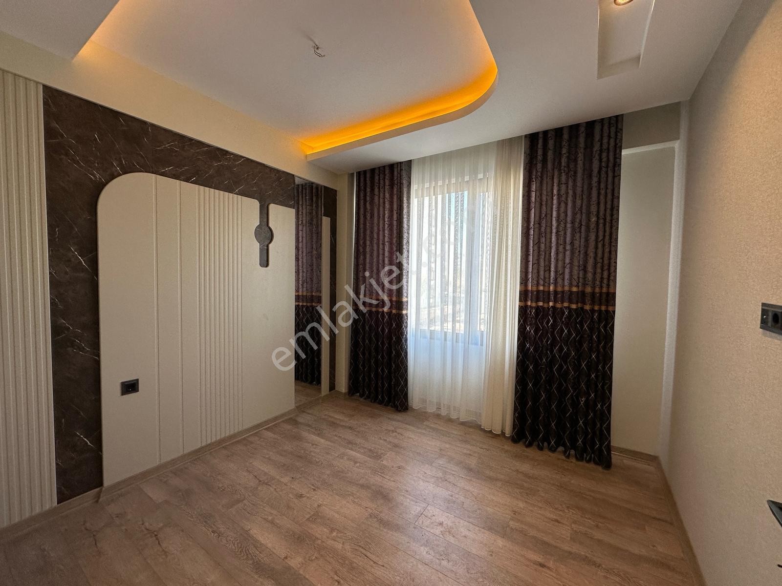 Aksoy'dan Göletli Park Civarı Ultra Lüks 2+1 Acil Satılık Daire / Bağcılar - Görsel 12