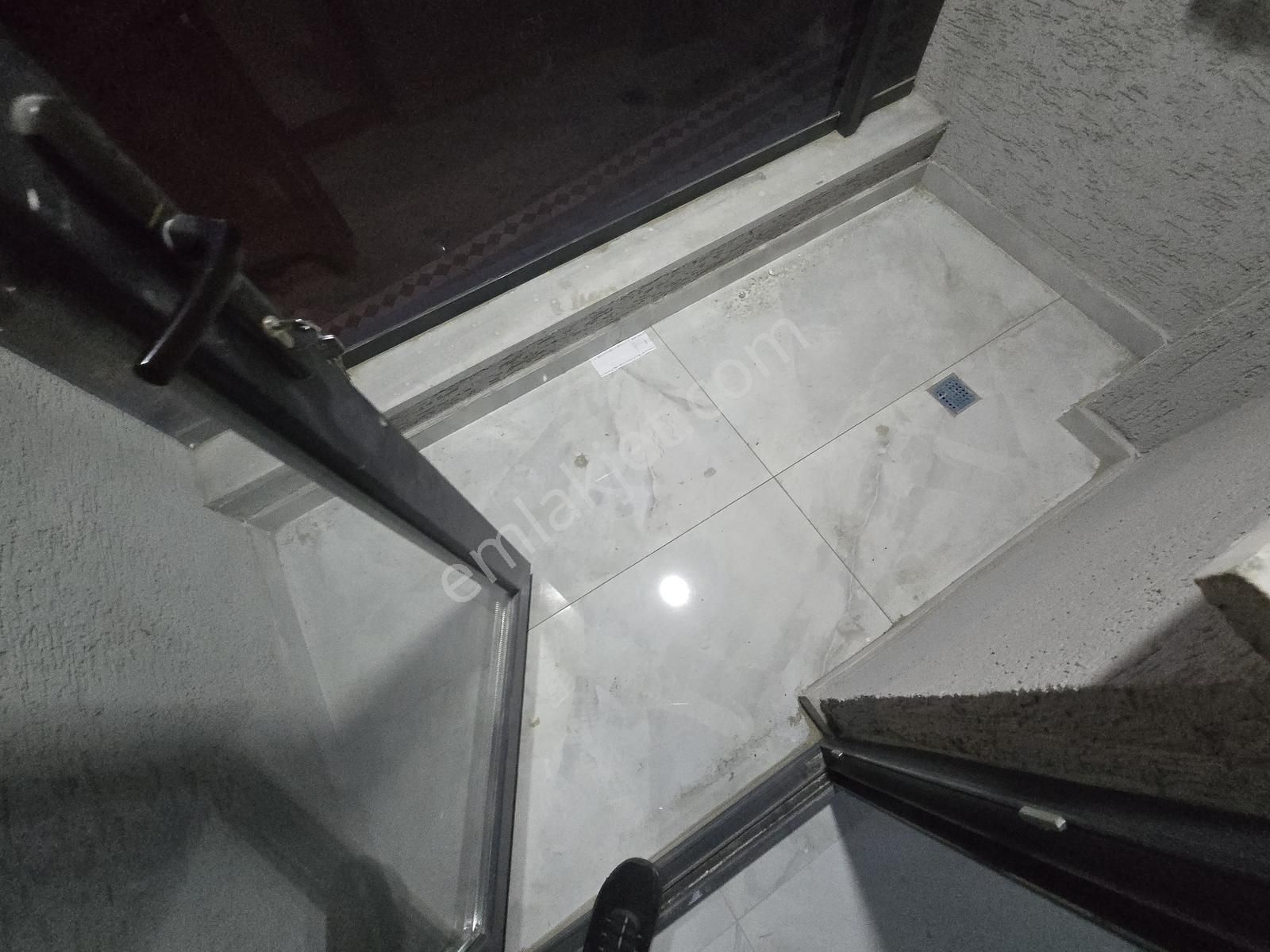Pusula İnş.tan Cebeci Mah Sitede Yerden Istmalı 135m2 3+1 1kat D - Görsel 8