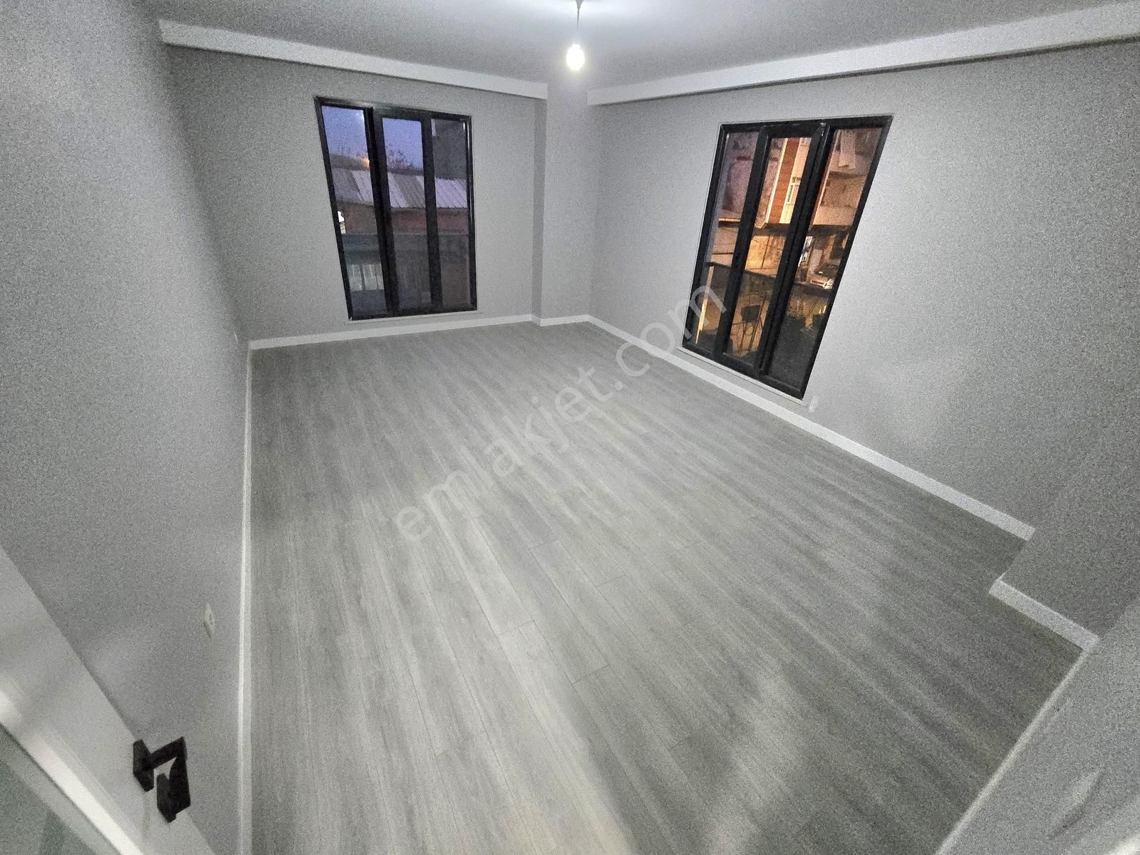 Pusula İnş.tan Cebeci Mah Sitede Yerden Istmalı 135m2 3+1 1kat D - Görsel 5