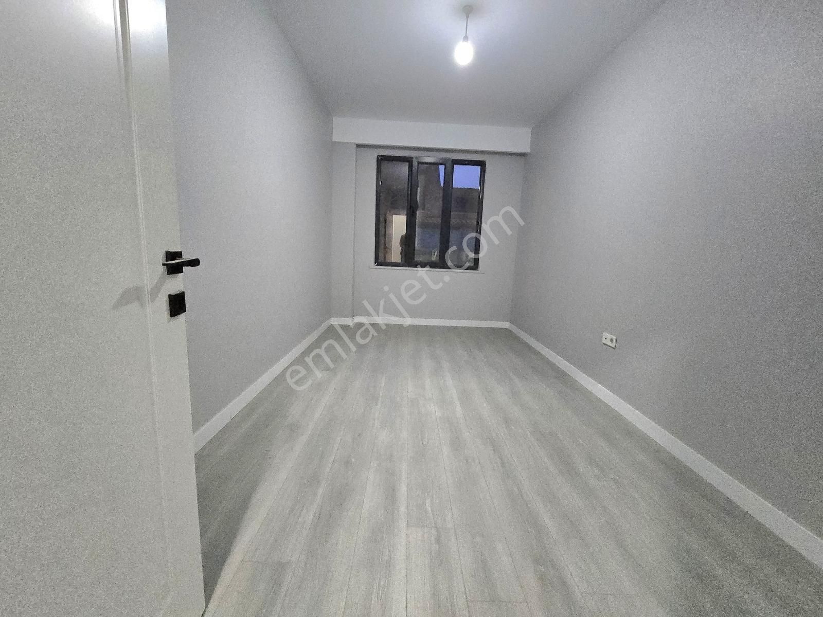 Pusula İnş.tan Cebeci Mah Sitede Yerden Istmalı 135m2 3+1 1kat D - Görsel 3