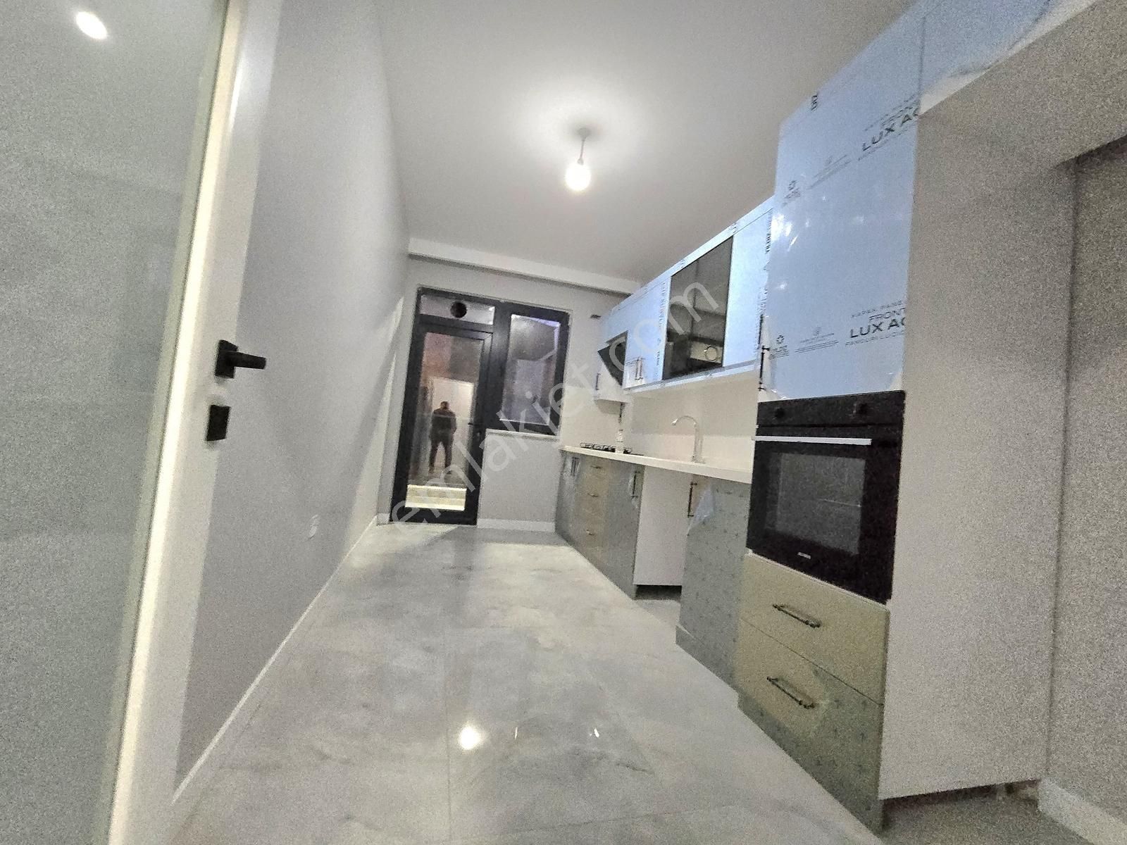 Pusula İnş.tan Cebeci Mah Sitede Yerden Istmalı 135m2 3+1 1kat D - Görsel 11