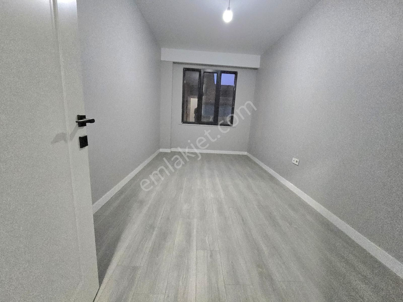 Pusula İnş.tan Cebeci Mah Sitede Yerden Istmalı 135m2 3+1 1kat D - Görsel 28